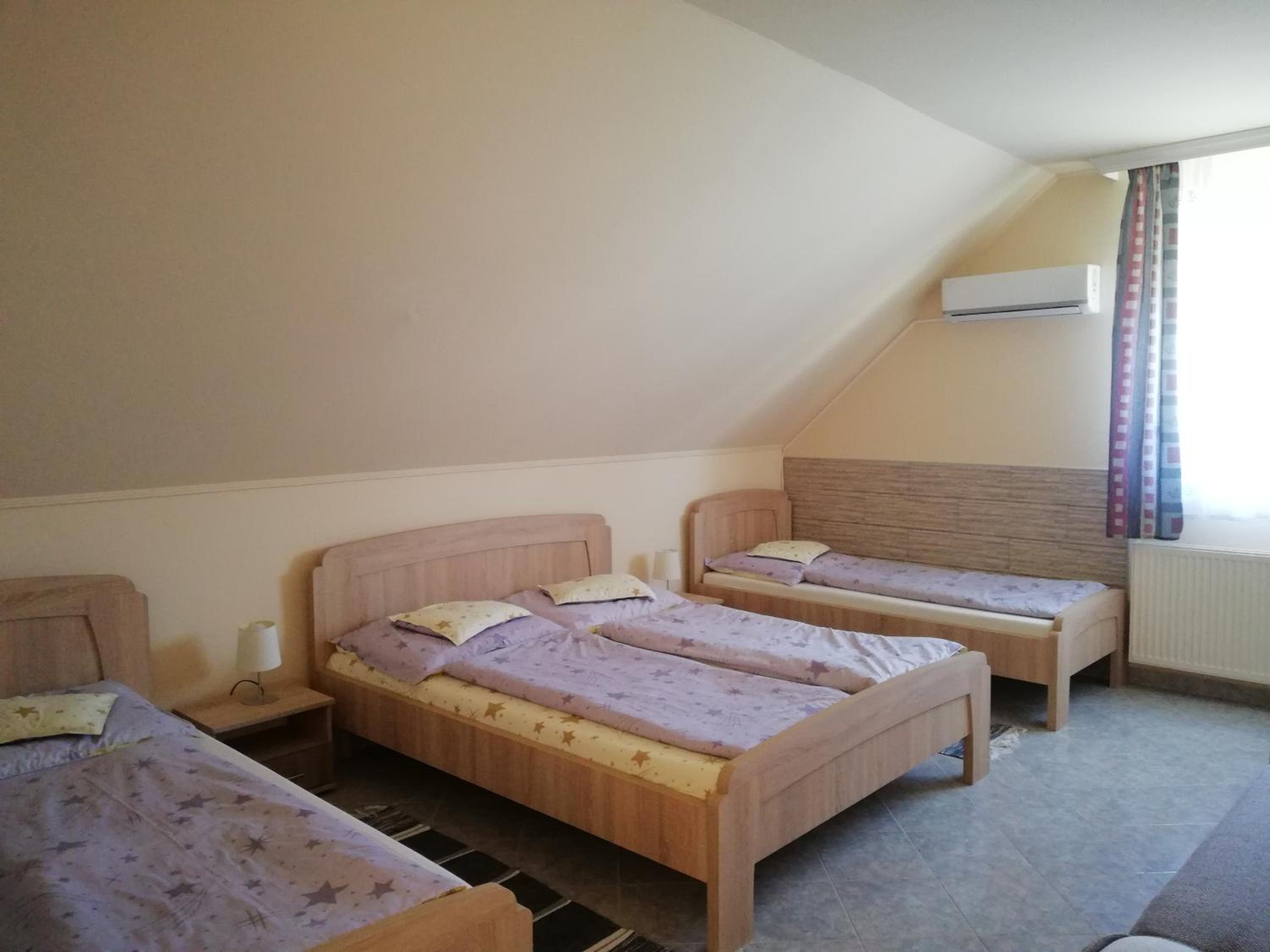 Large One-Bedroom Apartment