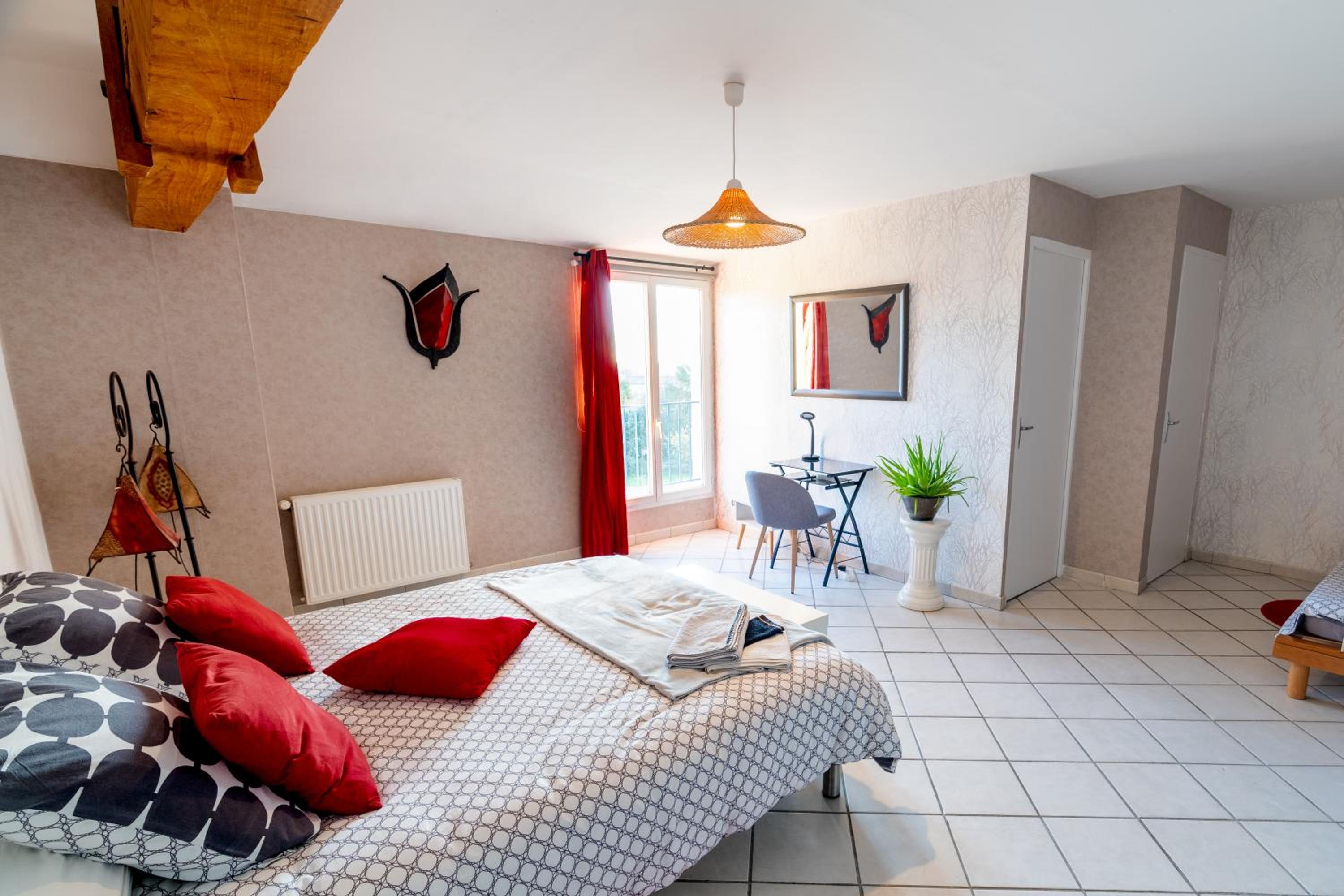 Triple Room with Private Bathroom photo 3