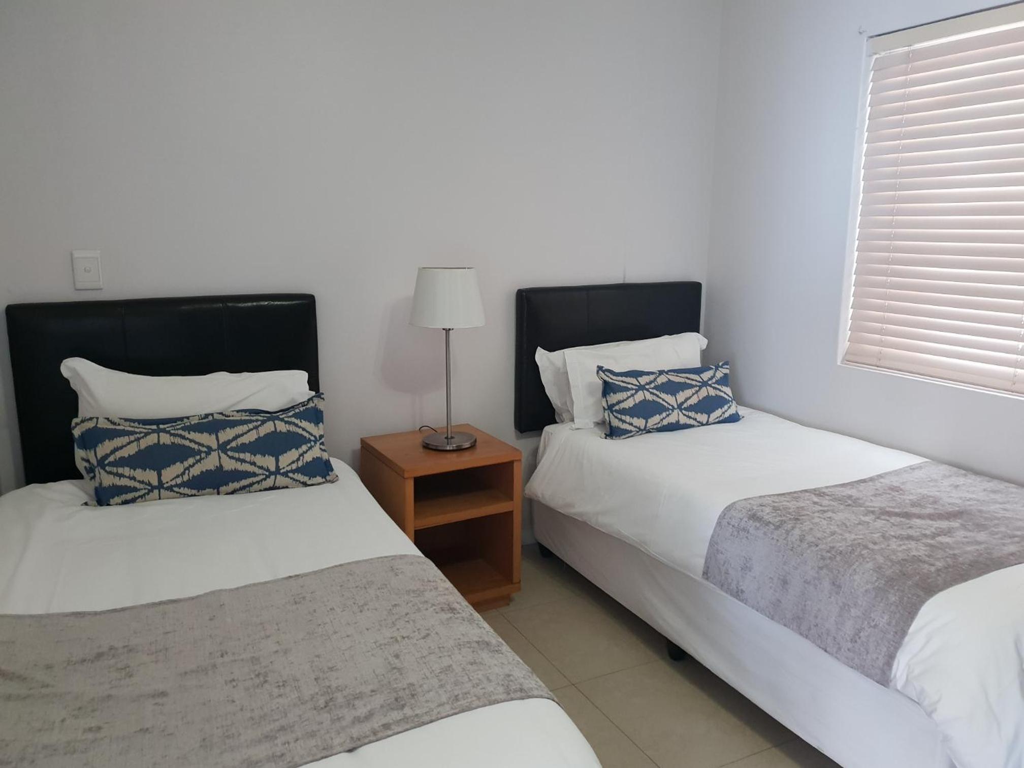 Two-Bedroom Apartment with Sea View - Photo 1