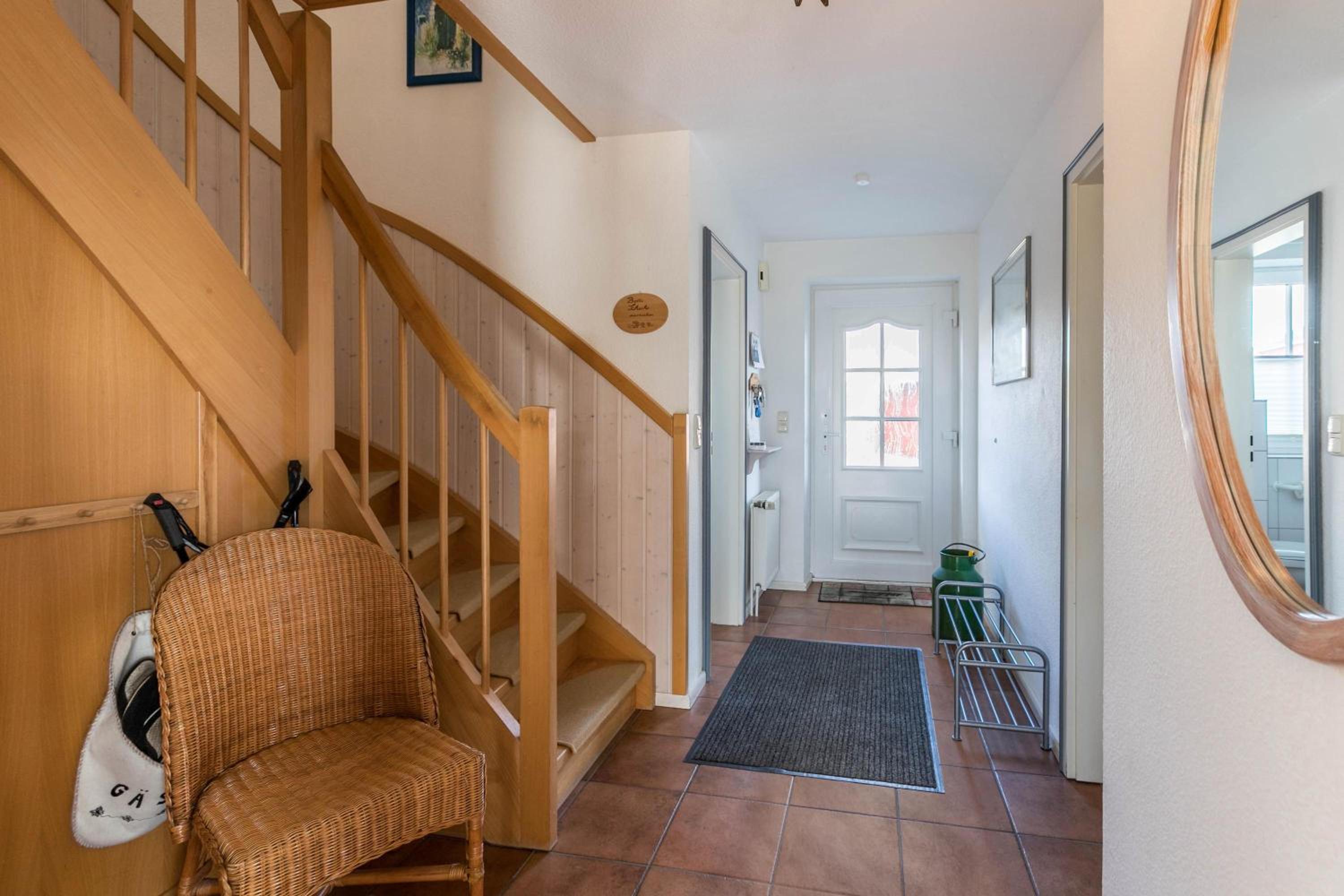 Three-Bedroom House photo 3