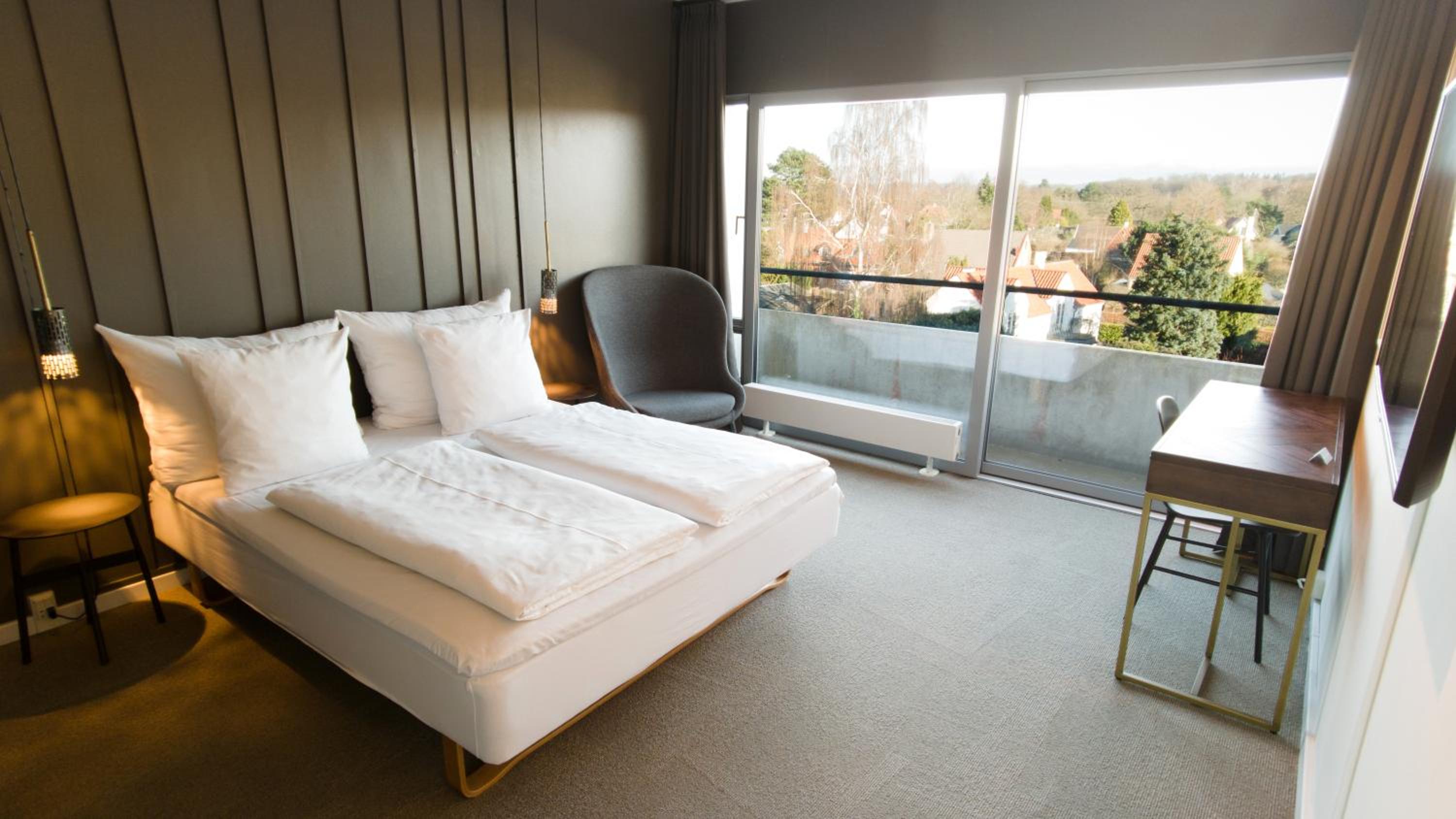 Standard Twin Room - Photo 12