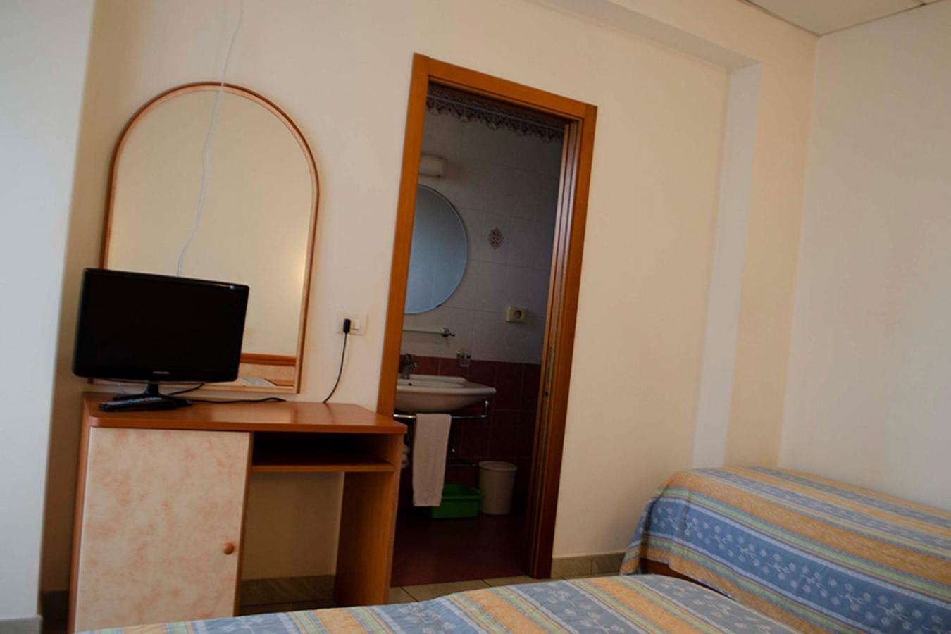 Large One-Bedroom Apartment