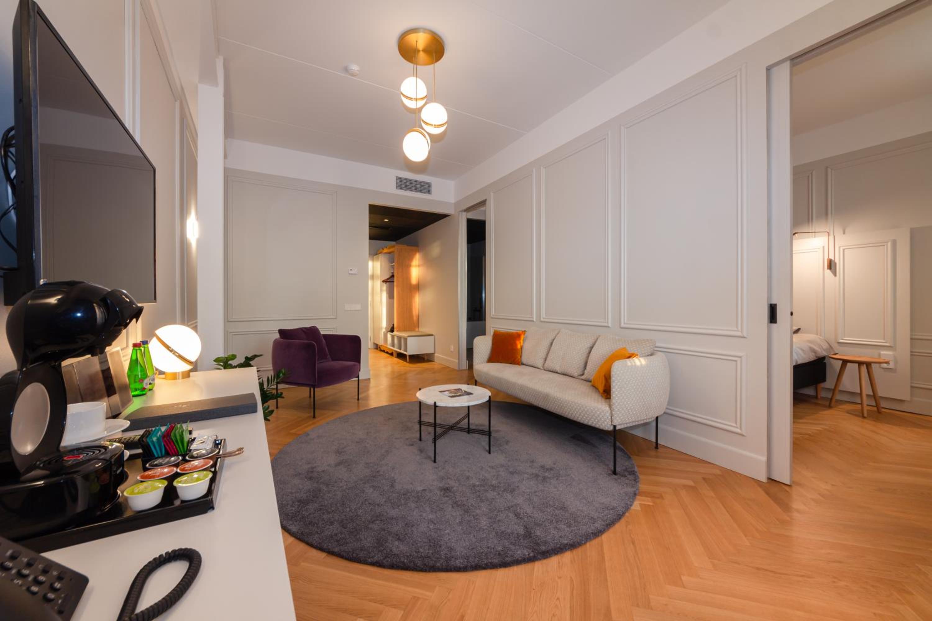 Suite with City View photo 1
