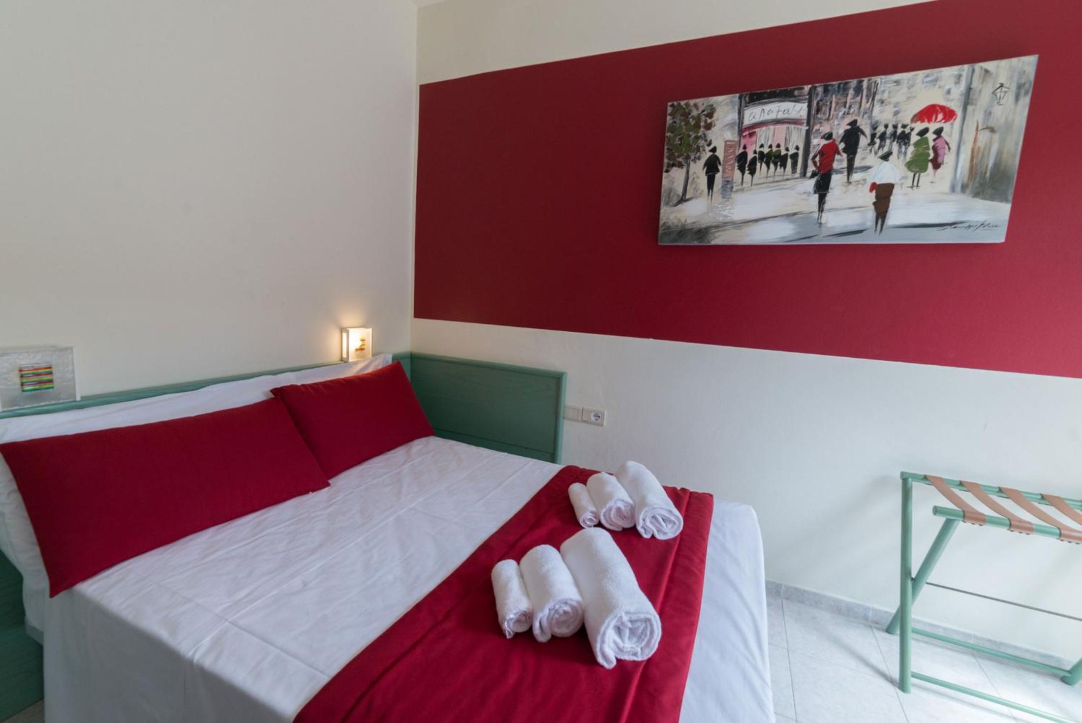 Economy Double Room - Photo 6