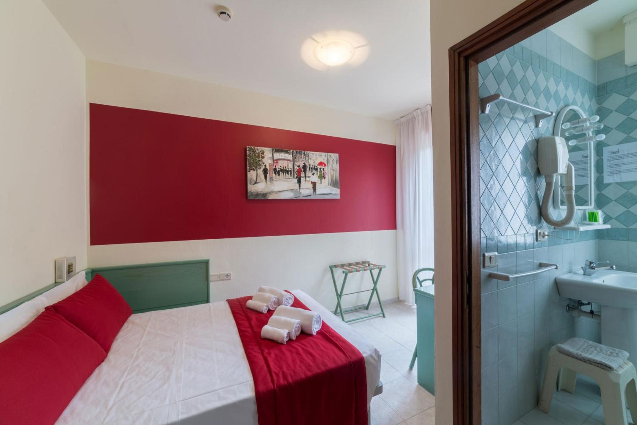Economy Double Room - Photo 4