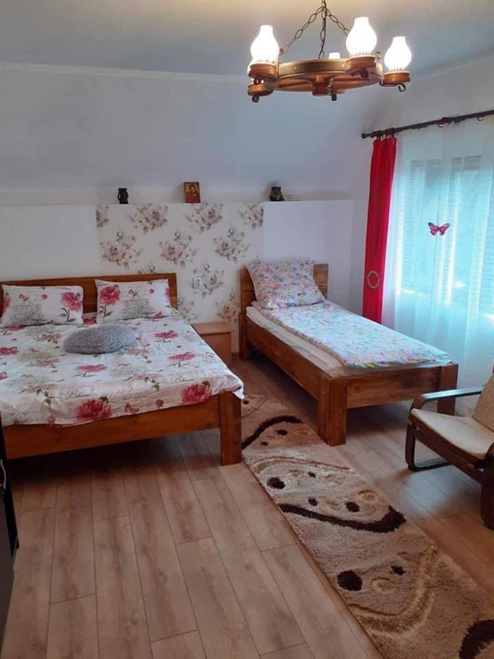 Four-Bedroom House - Photo 8