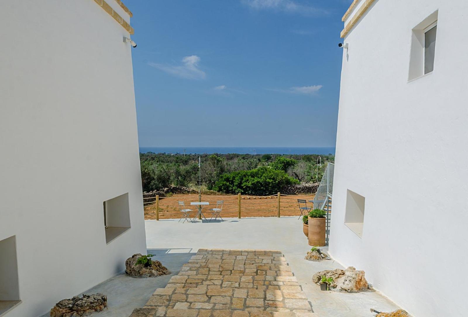 Villa photo 3