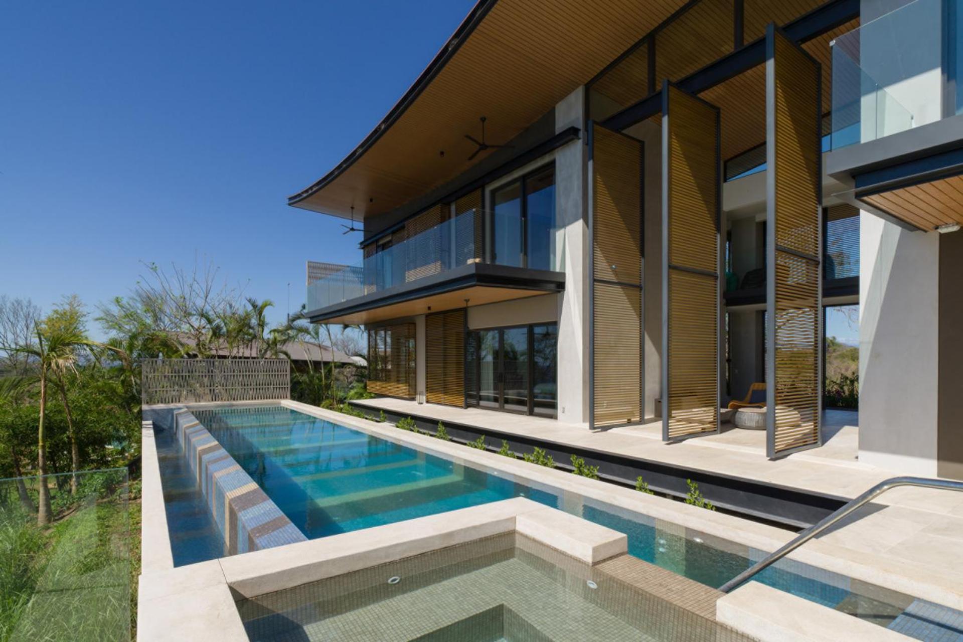 Four Bedroom Estate (Non Smoking) photo 3