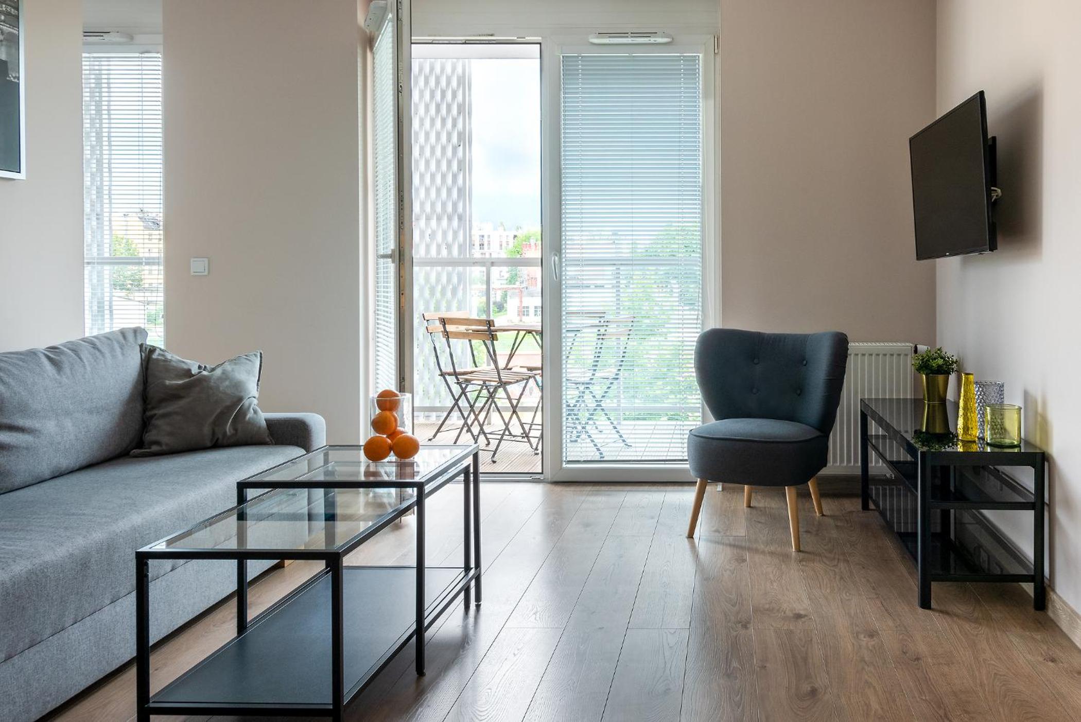 One-Bedroom Apartment with River View photo 2