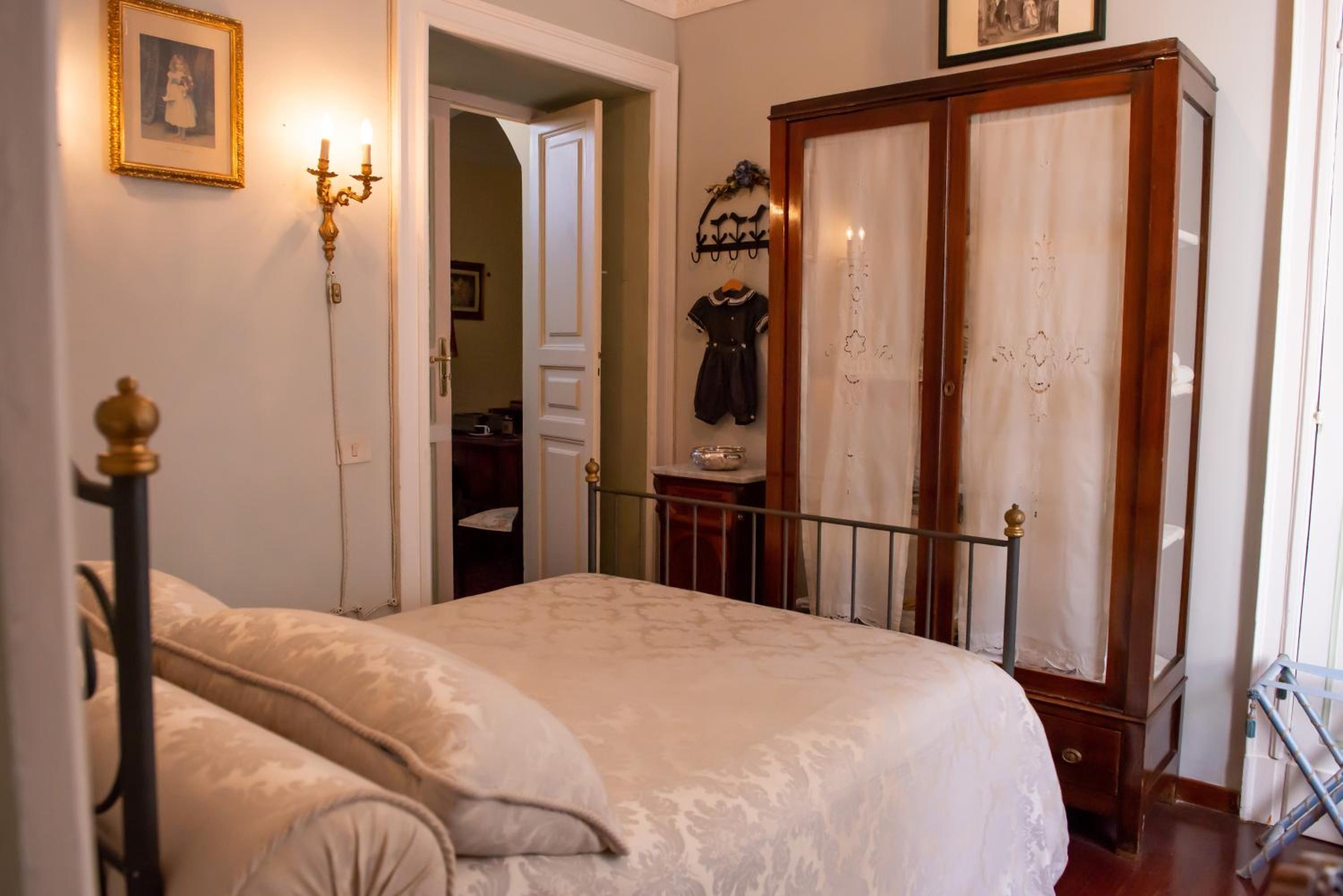 Economy Double Room photo 3