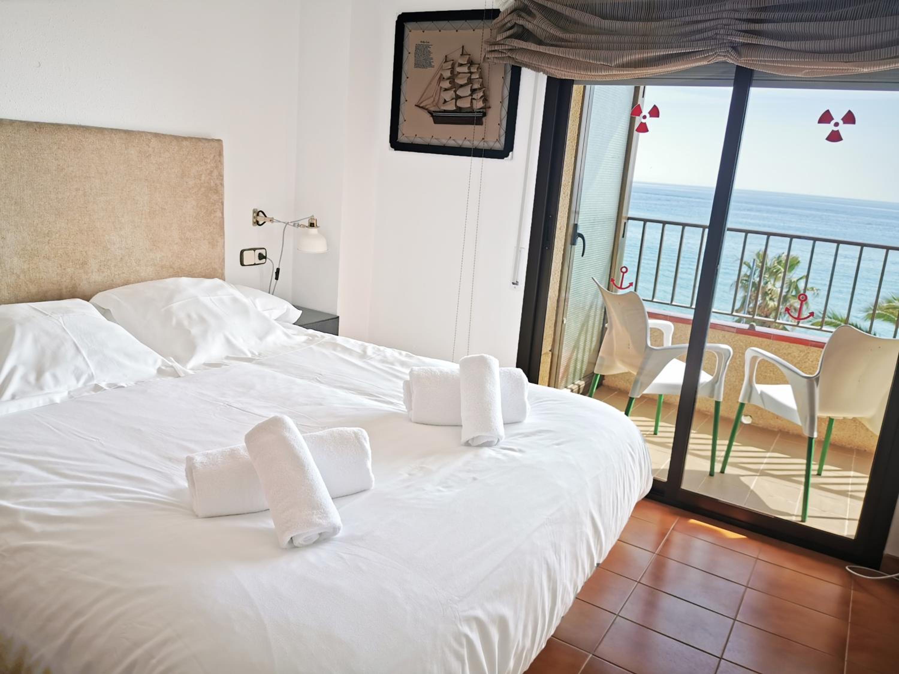 Two-Bedroom Apartment with Sea View (4 Adults) photo 2