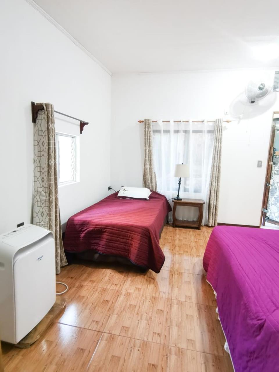 Family Room with Private Bathroom photo 2