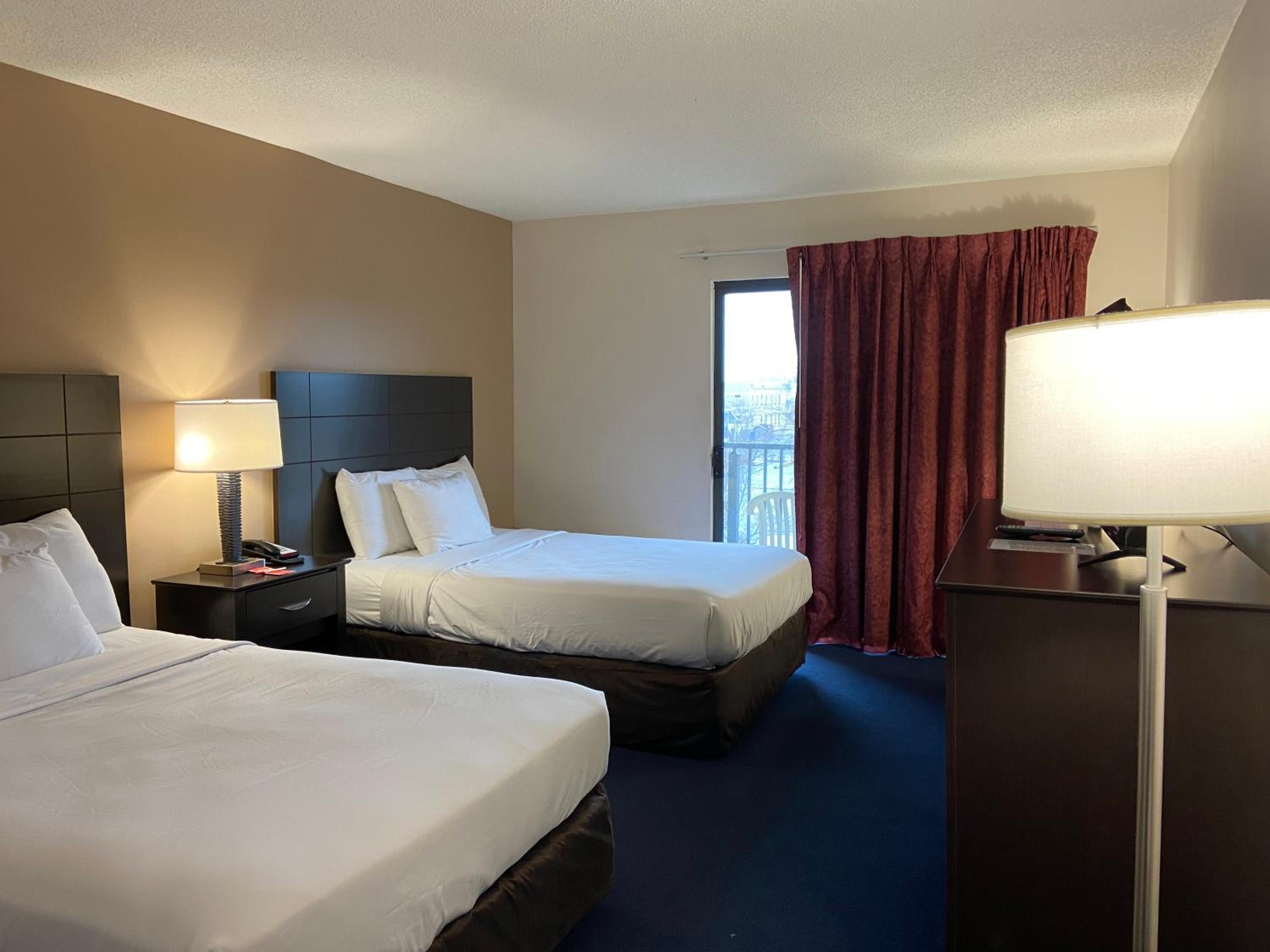 Standard Room with Two Double Beds Interior - Non-Smoking - Photo 3