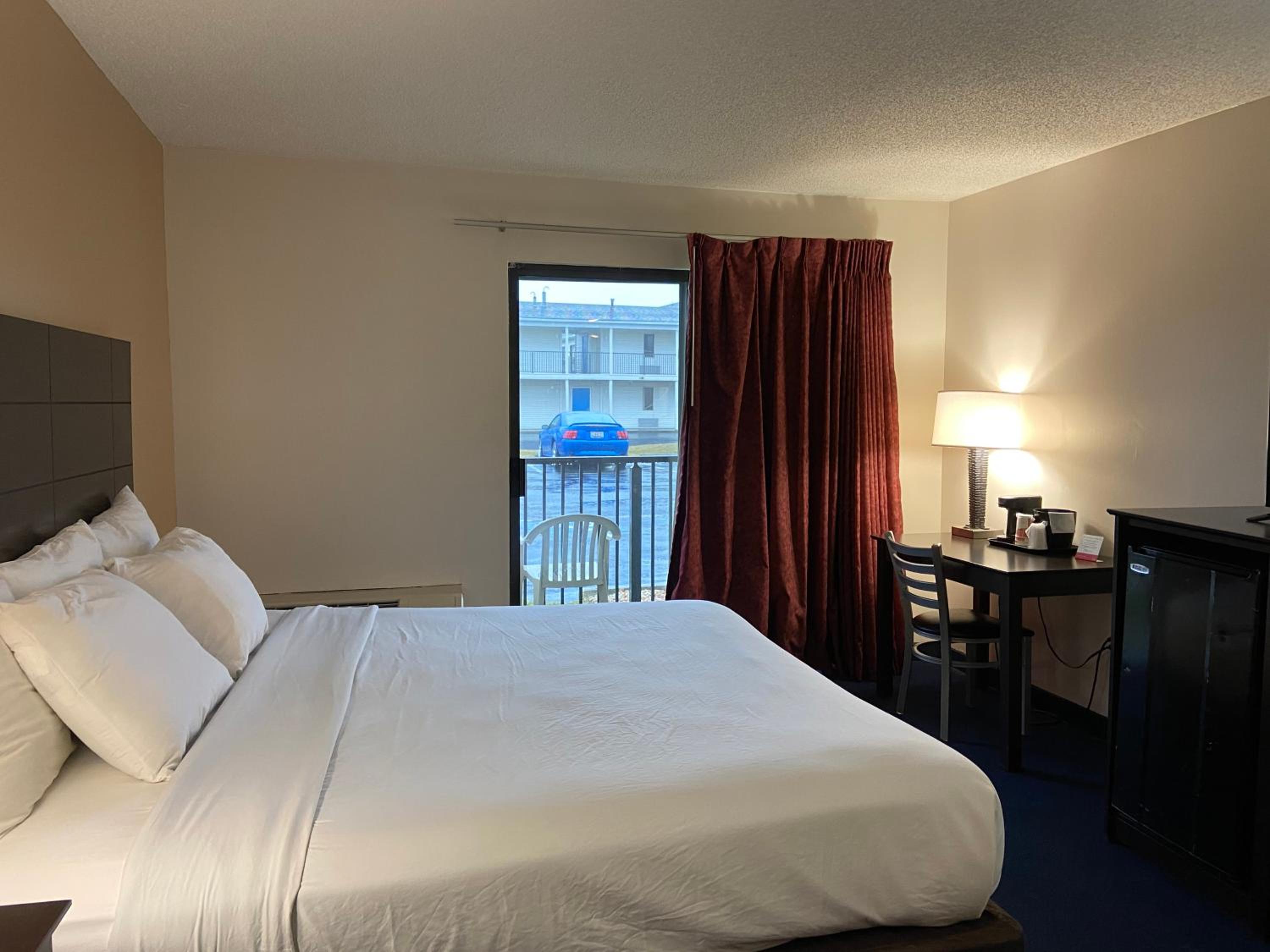 King Room - Accessible/Non-Smoking - Photo 1