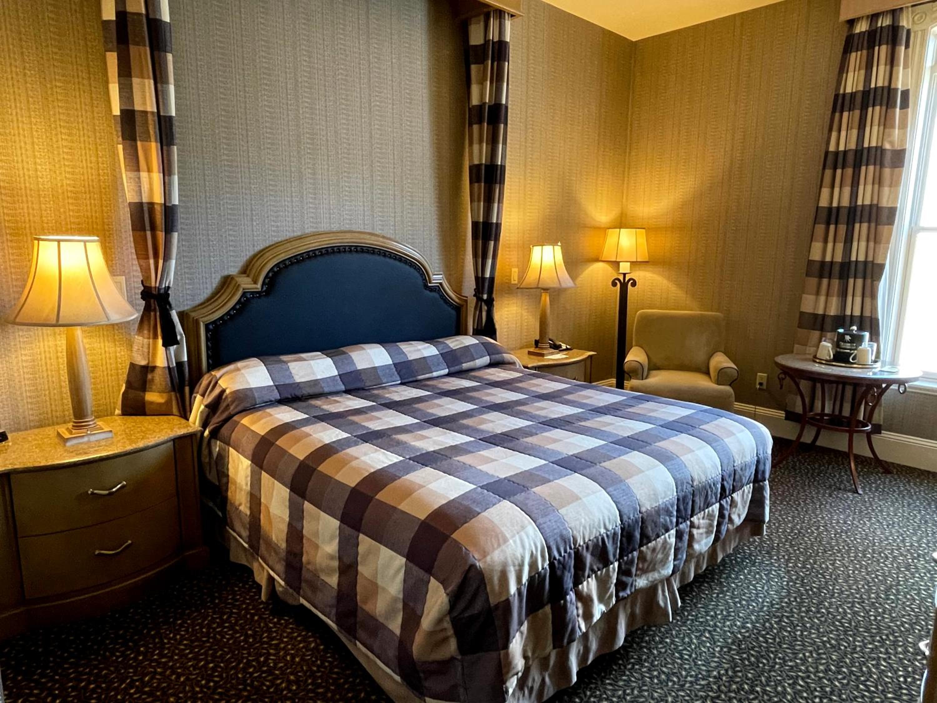 Single King Room