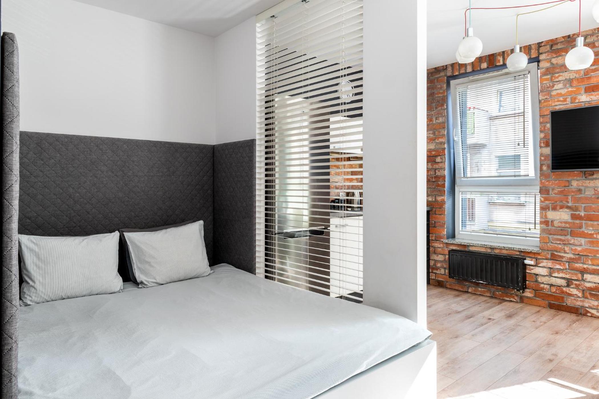 Studio Apartment - Photo 2