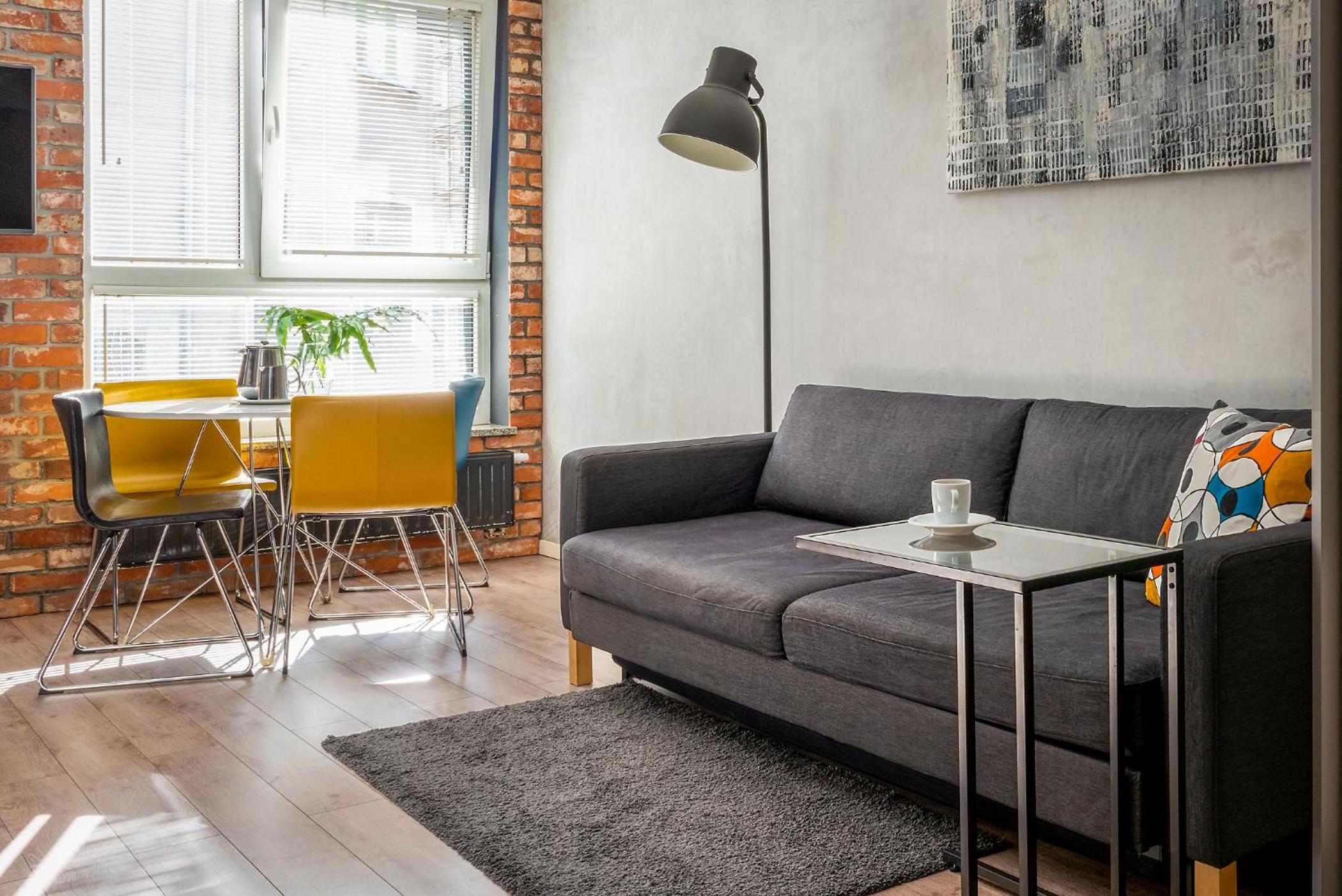 Studio Apartment - Photo 14
