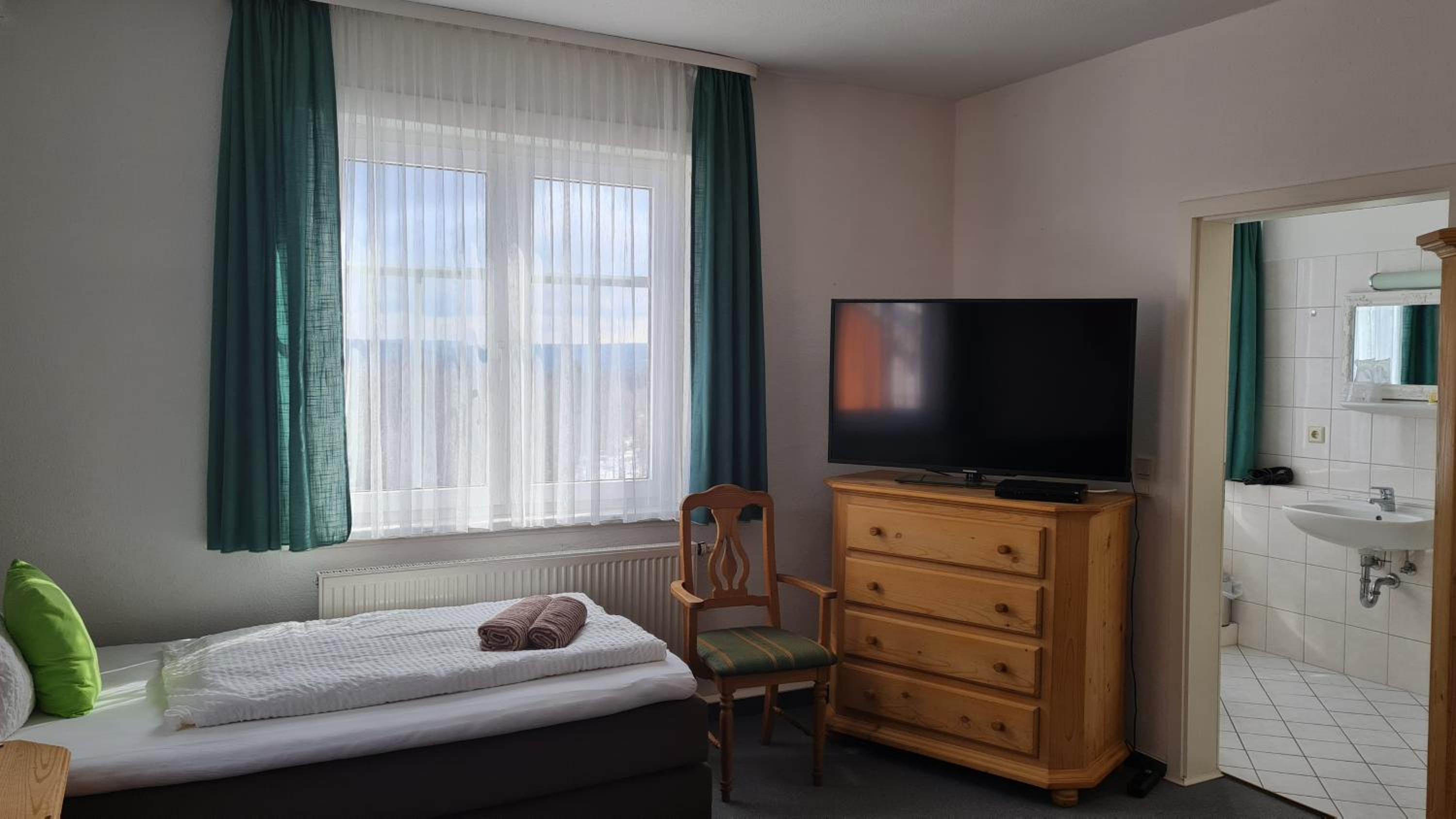 Superior Triple Room photo 2