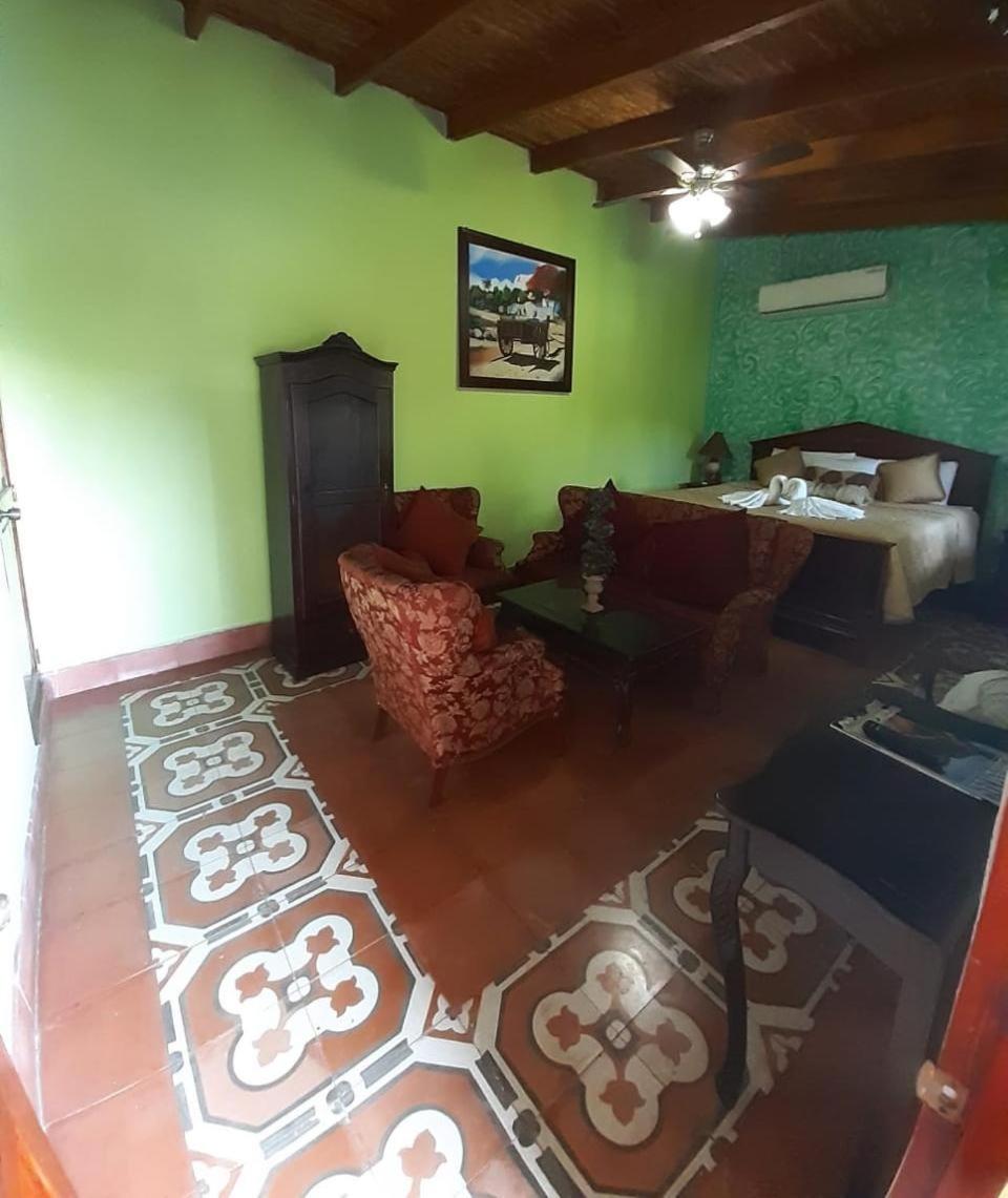Presidential Suite with Pool View