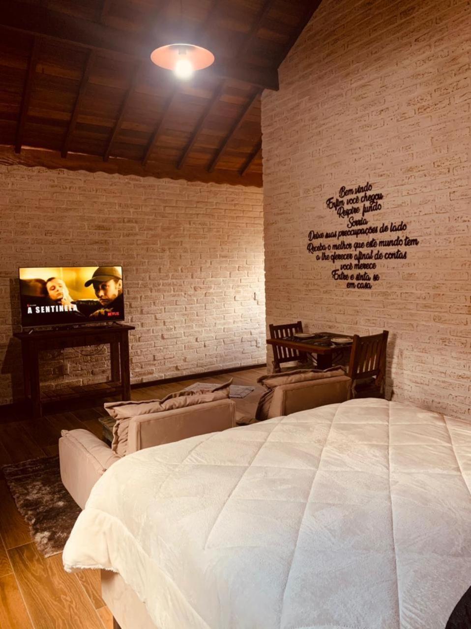 Suite with Spa Bath - Photo 16