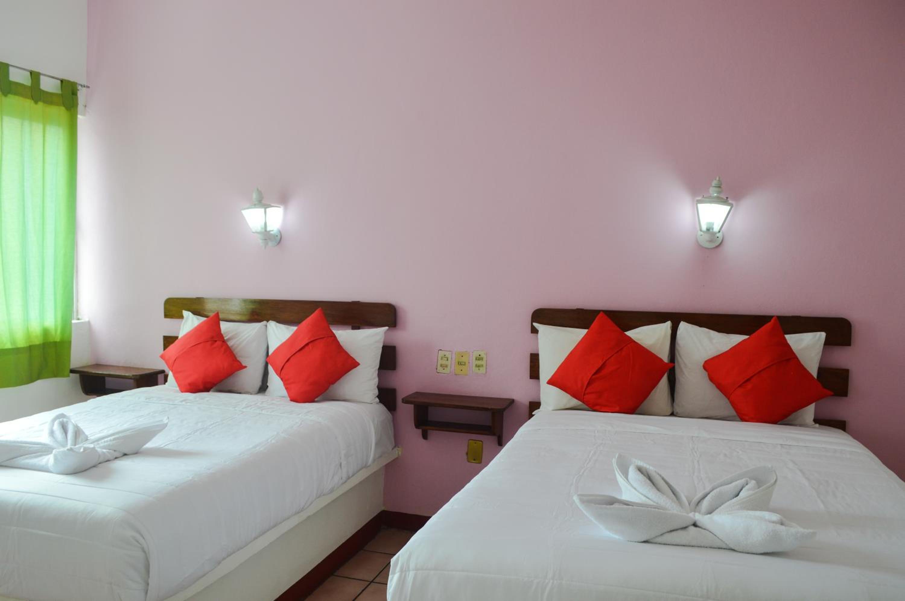 Standard Double Room - Photo 6