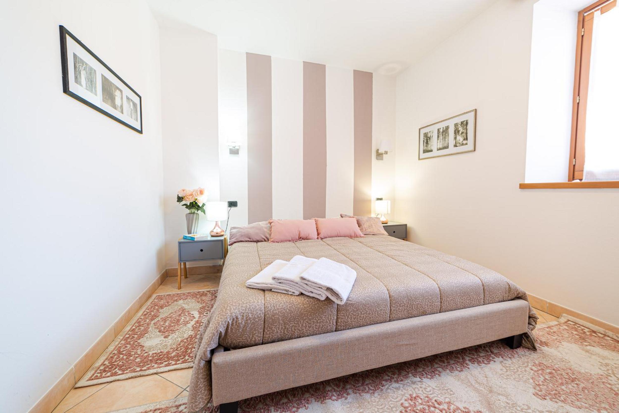 Three-Bedroom Apartment photo 1