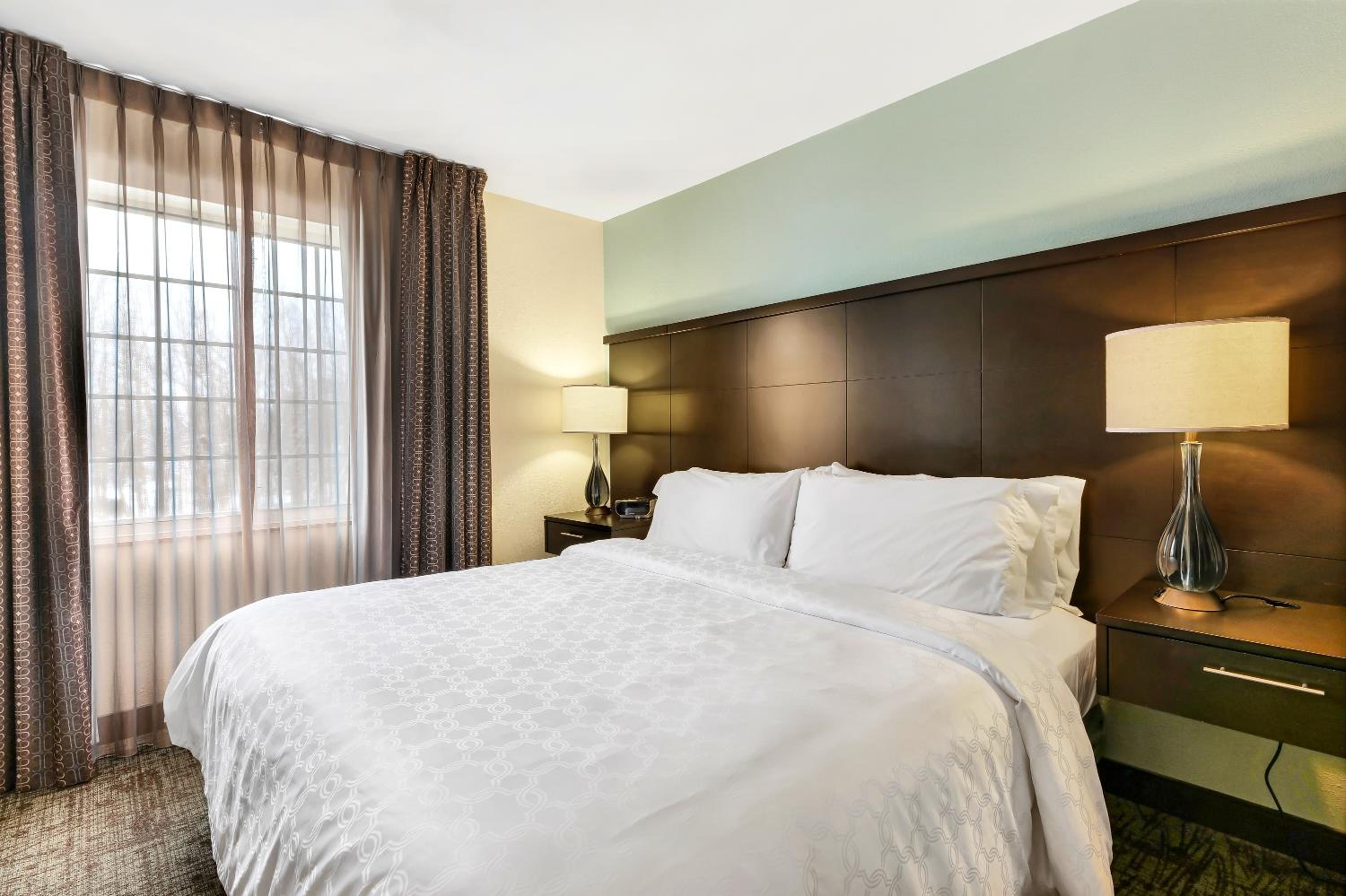 Two-Bedroom Suite with Oner King Bed and One Queen Bed - Photo 1