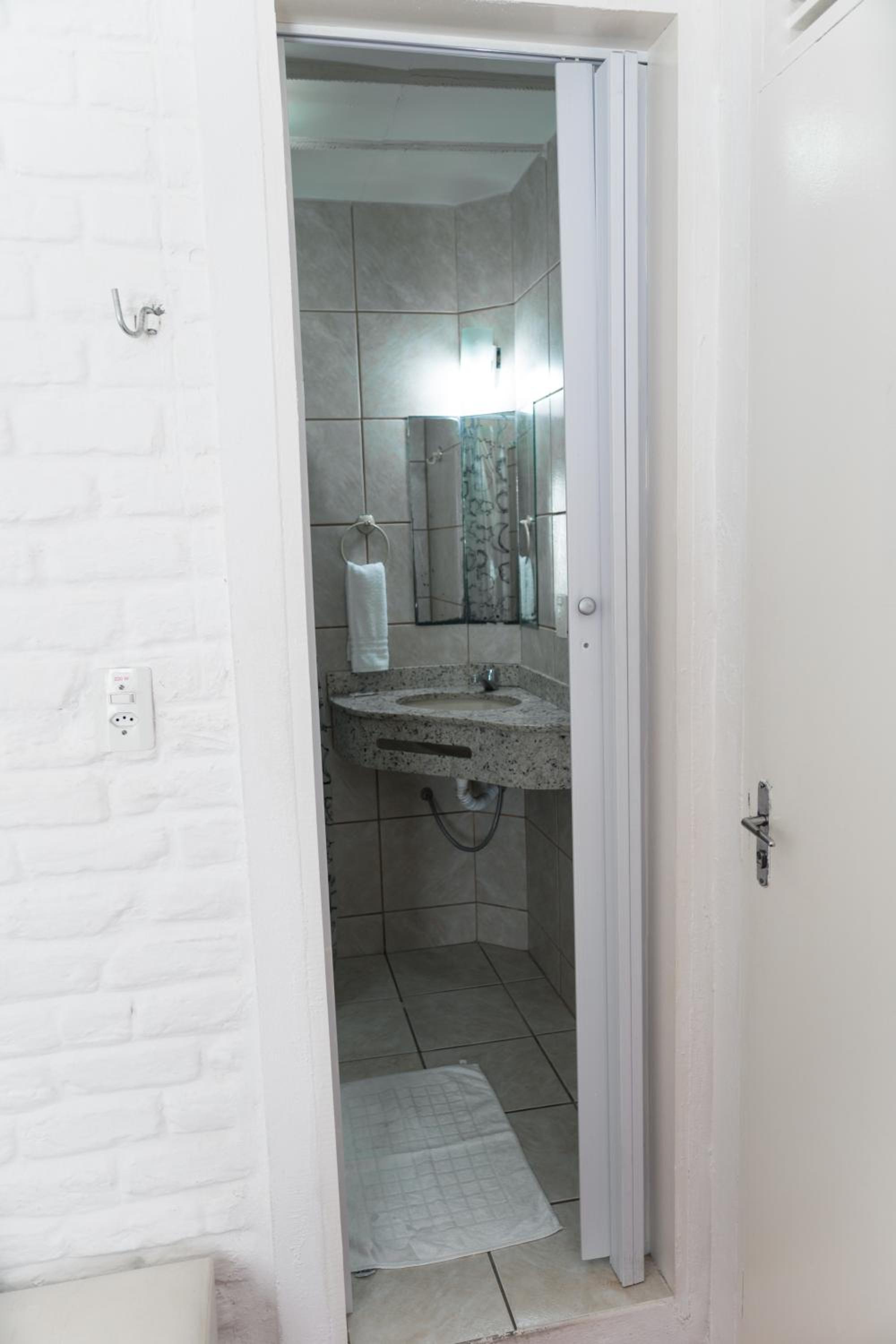 Triple Room with Balcony - Photo 3