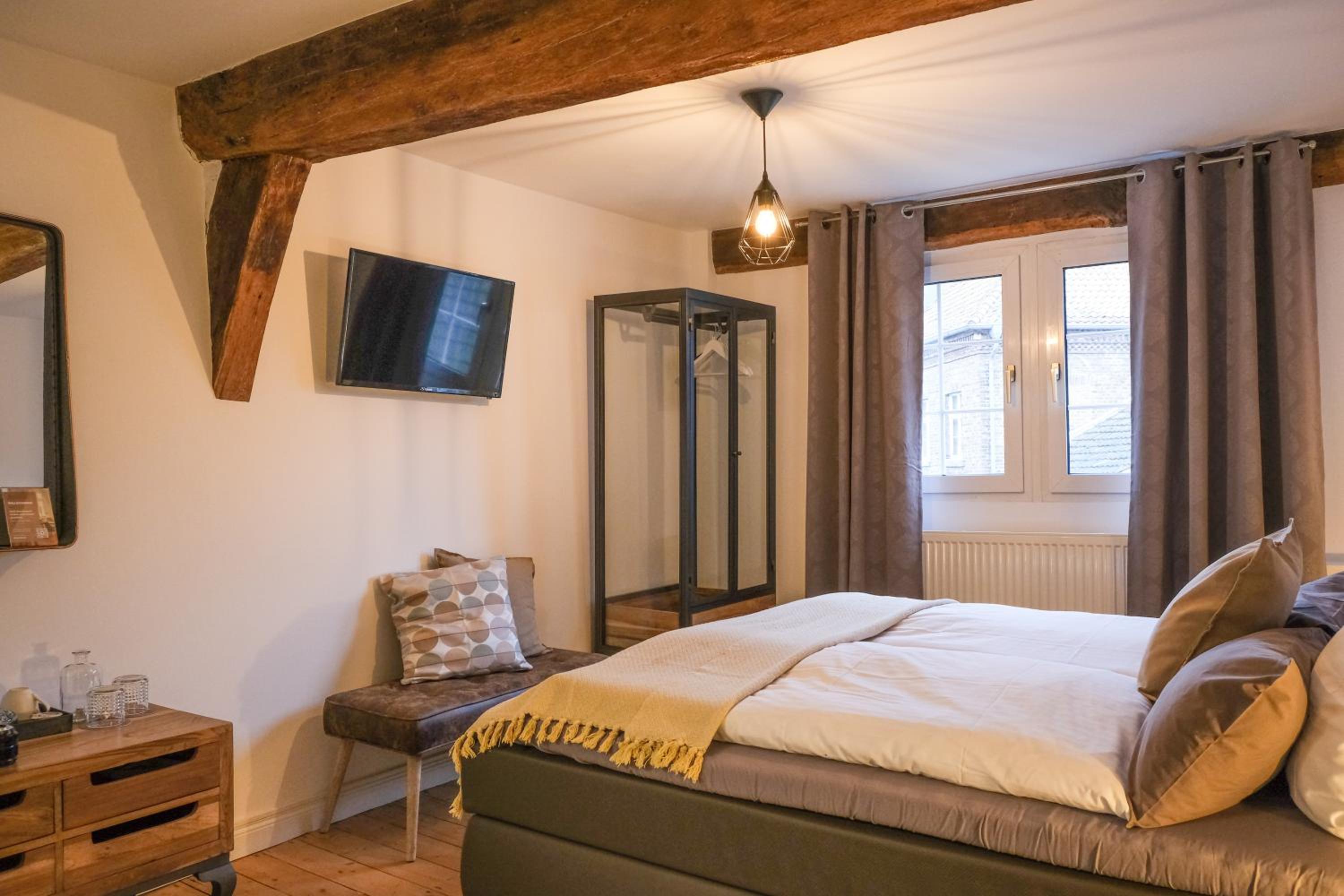 Standard Double Room - Photo 6
