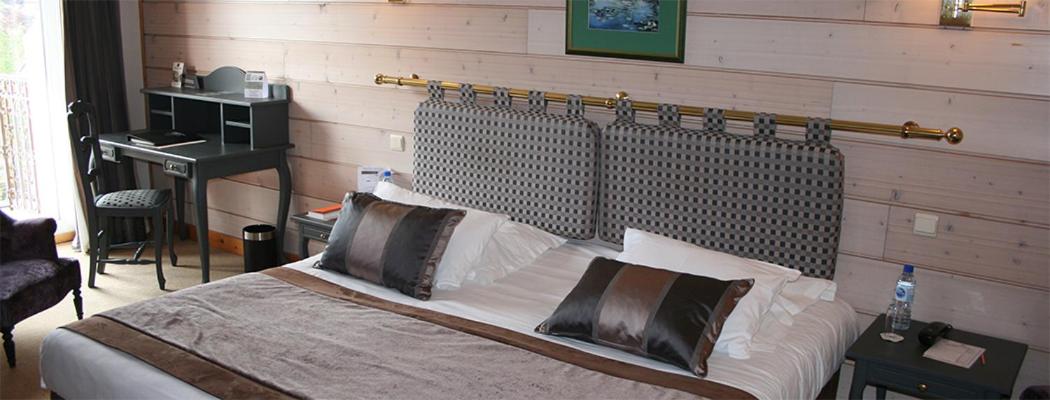 Deluxe Double Room with Park View photo 2