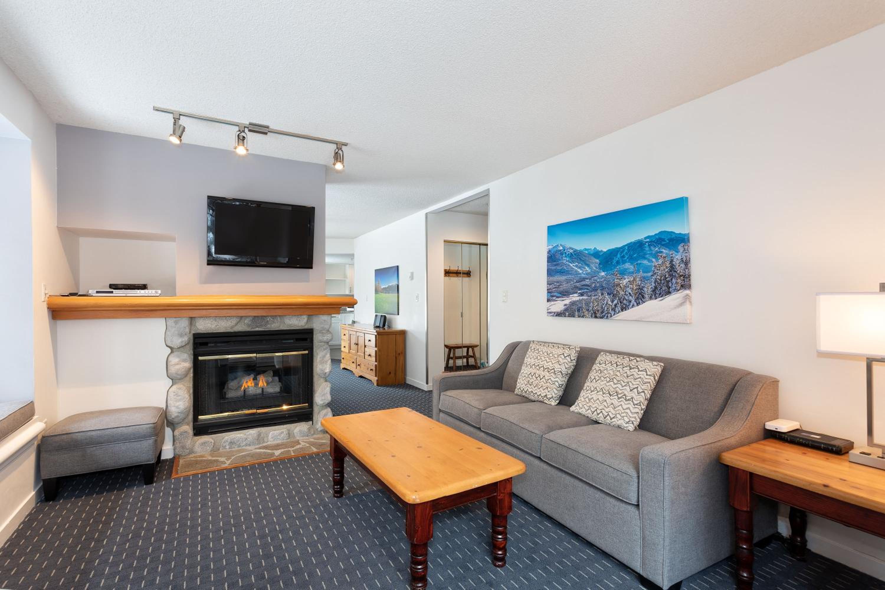 Condo, 2 Bedrooms (Unit 117) photo 1