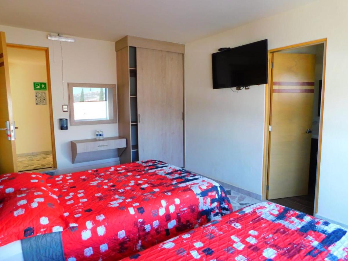 Deluxe Room (2 Adults + 1 Child) photo 3