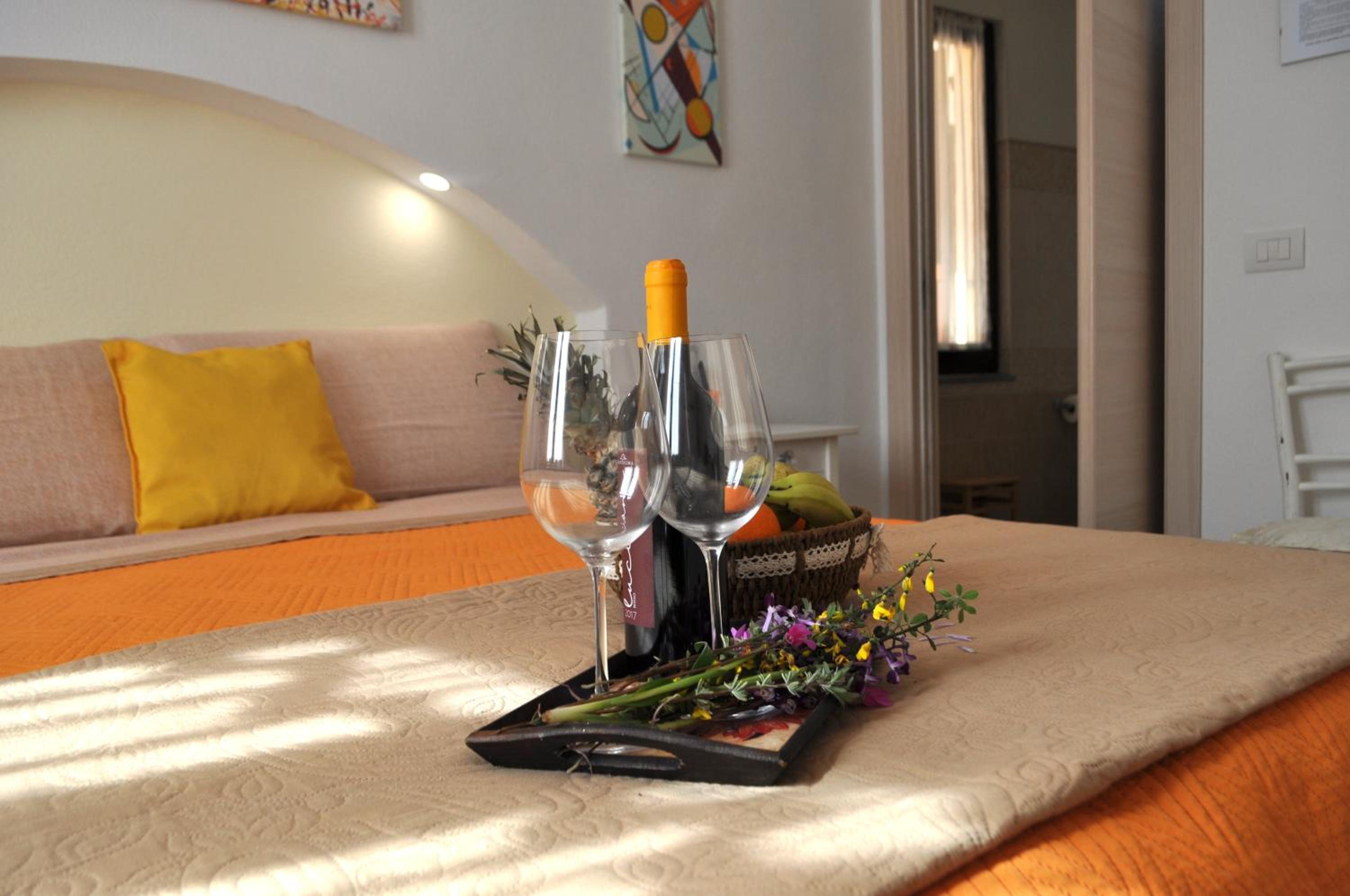 Double Room with Private Bathroom - Photo 4