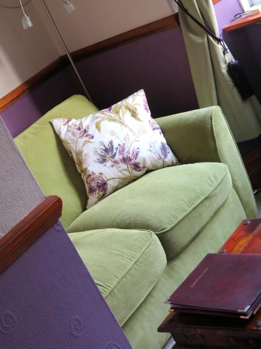 King-Size Four-Poster photo 3