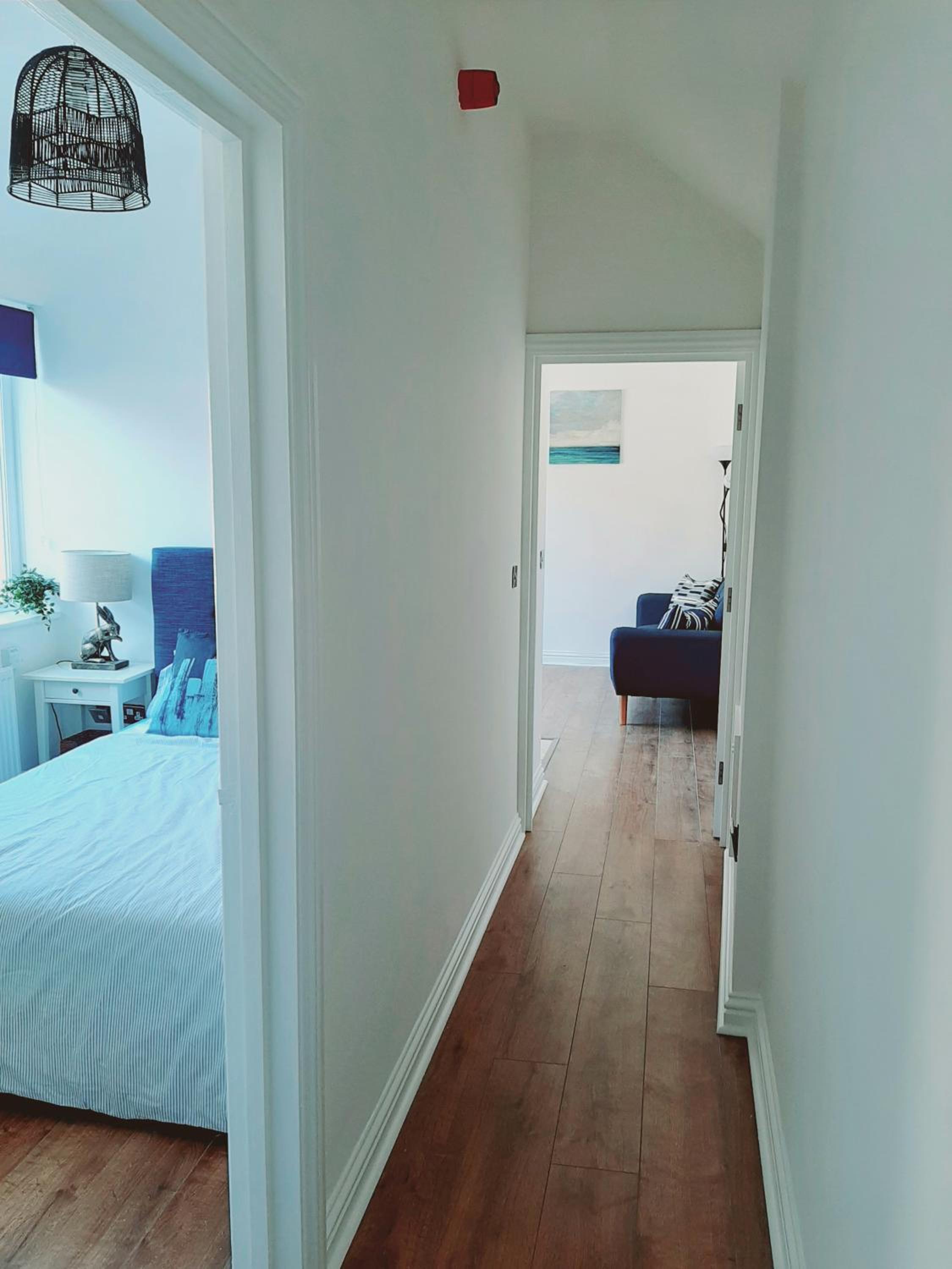One-Bedroom Apartment - Photo 3