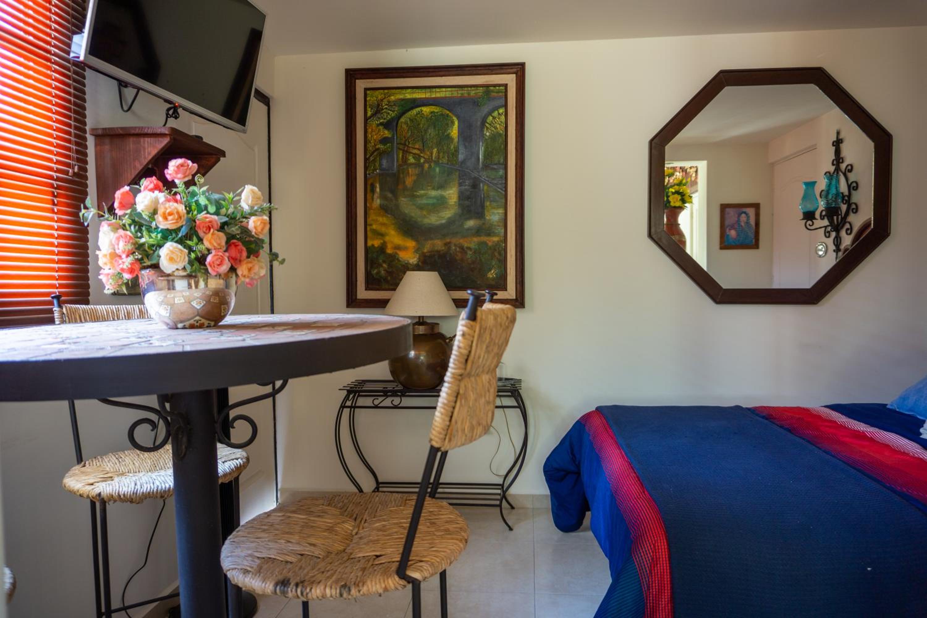 Queen Room with Two Queen Beds - Disability Access photo 1