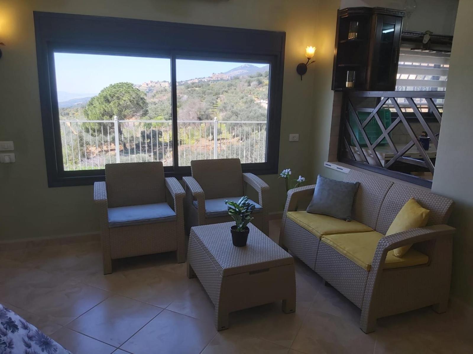 Family Suite with Balcony - Photo 14