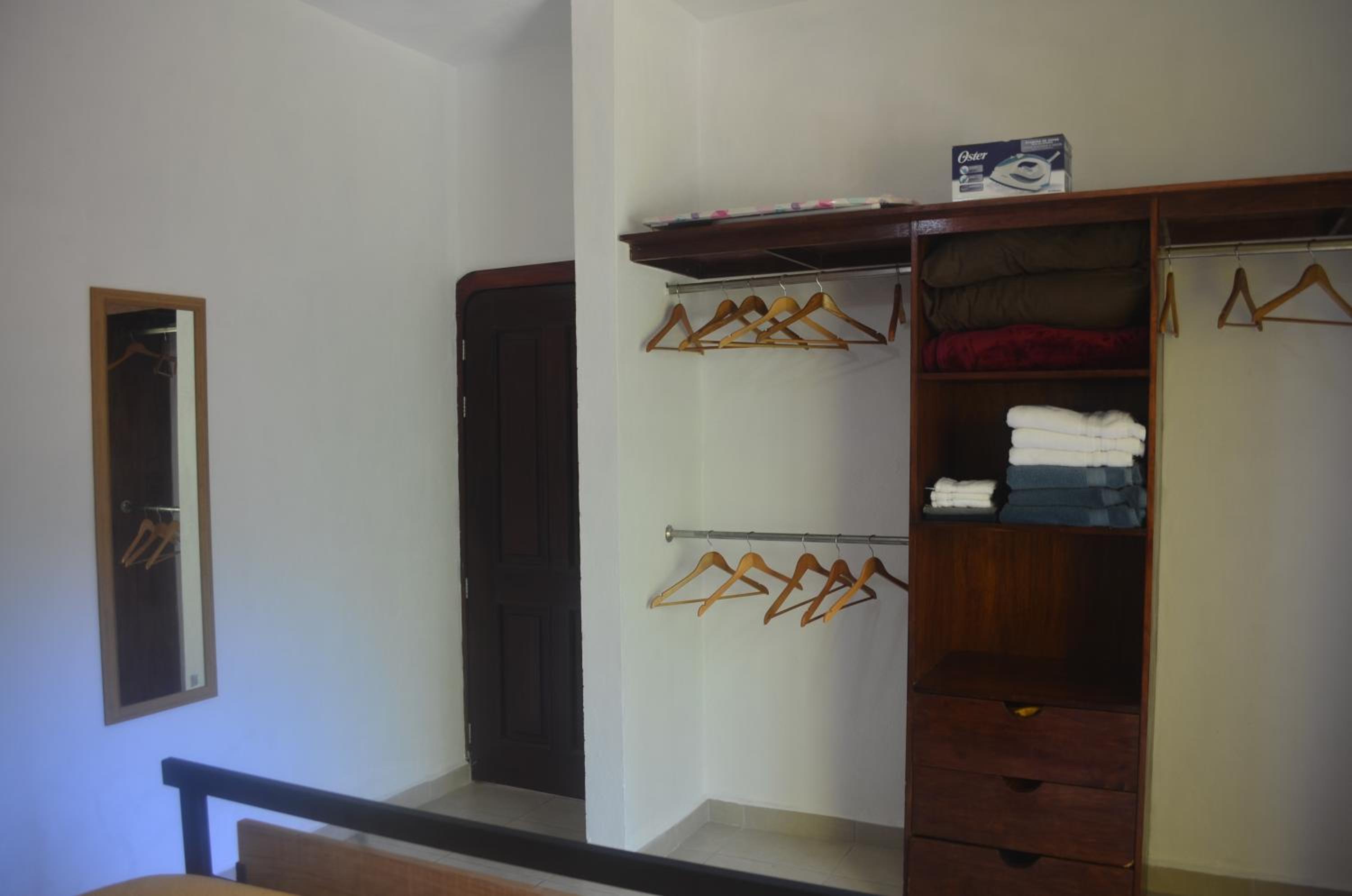 One-Bedroom Apartment - Photo 1