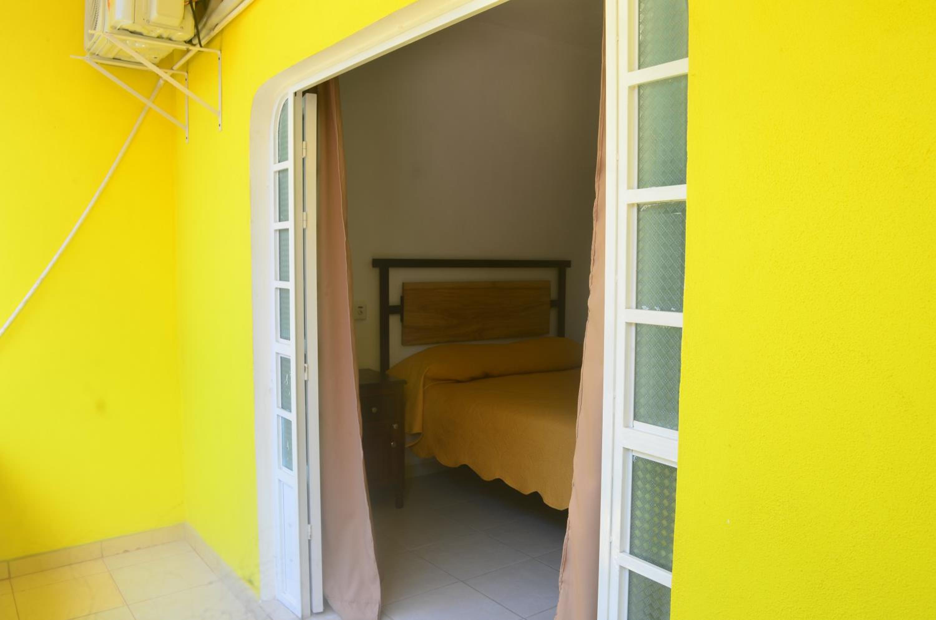 One-Bedroom Apartment - Photo 17