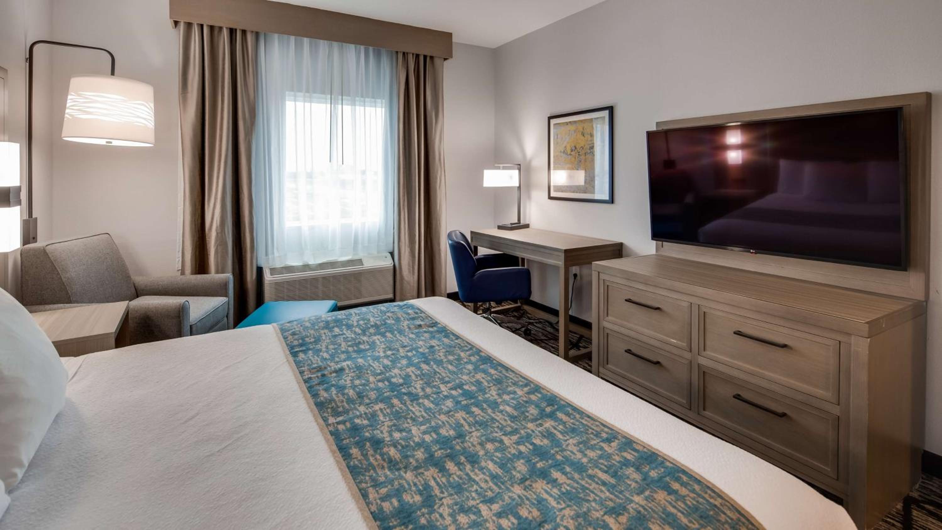 King Room - Disability Access - Photo 8
