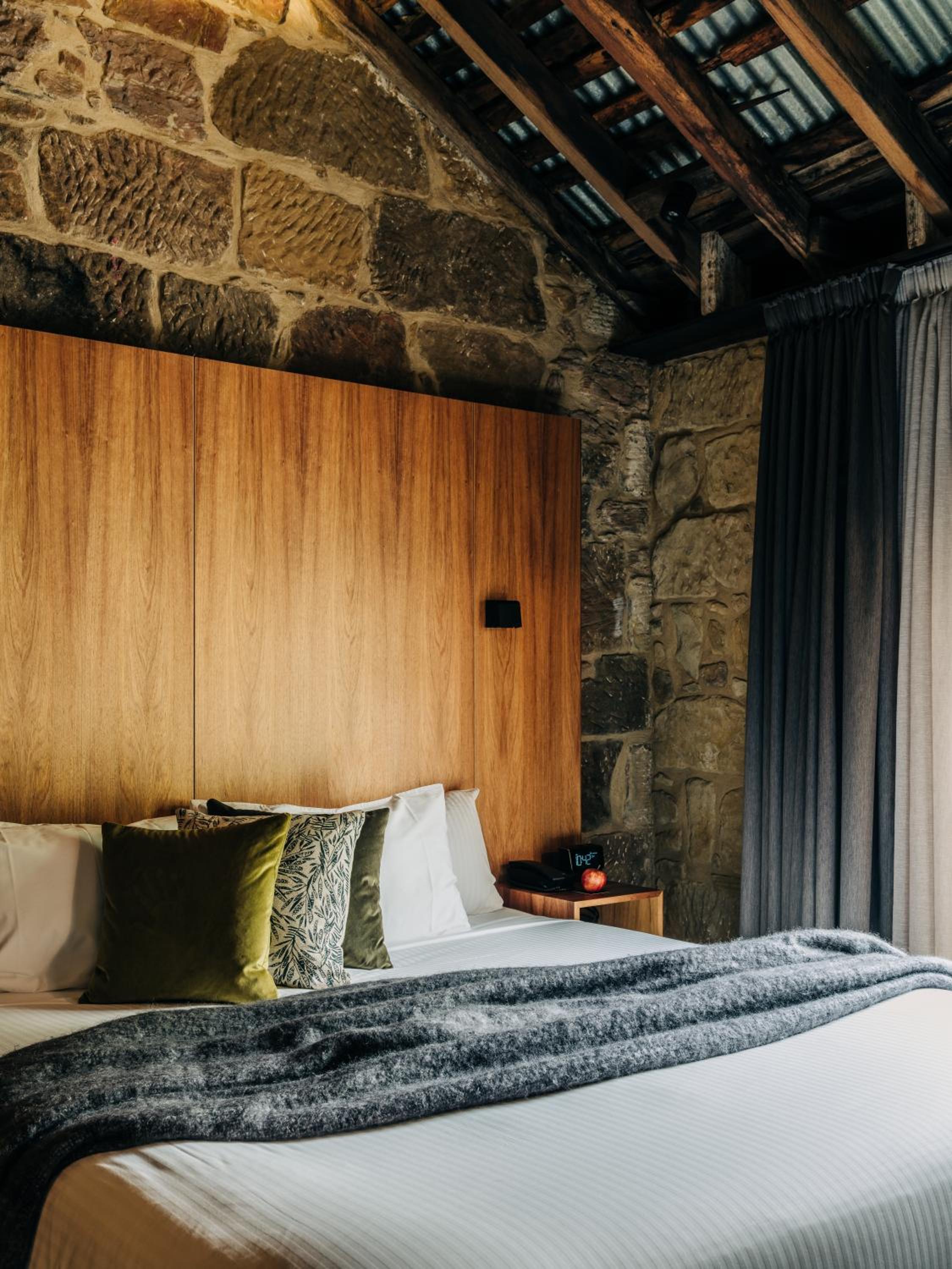 Deluxe King Room - Grove  - Photo 8