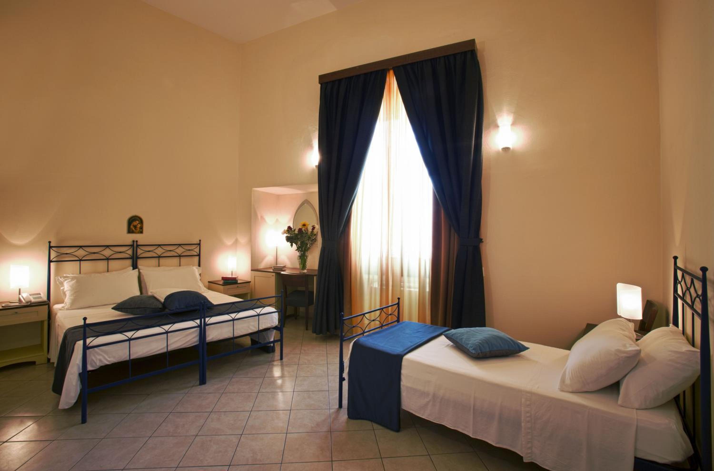 Triple Room - Photo 1