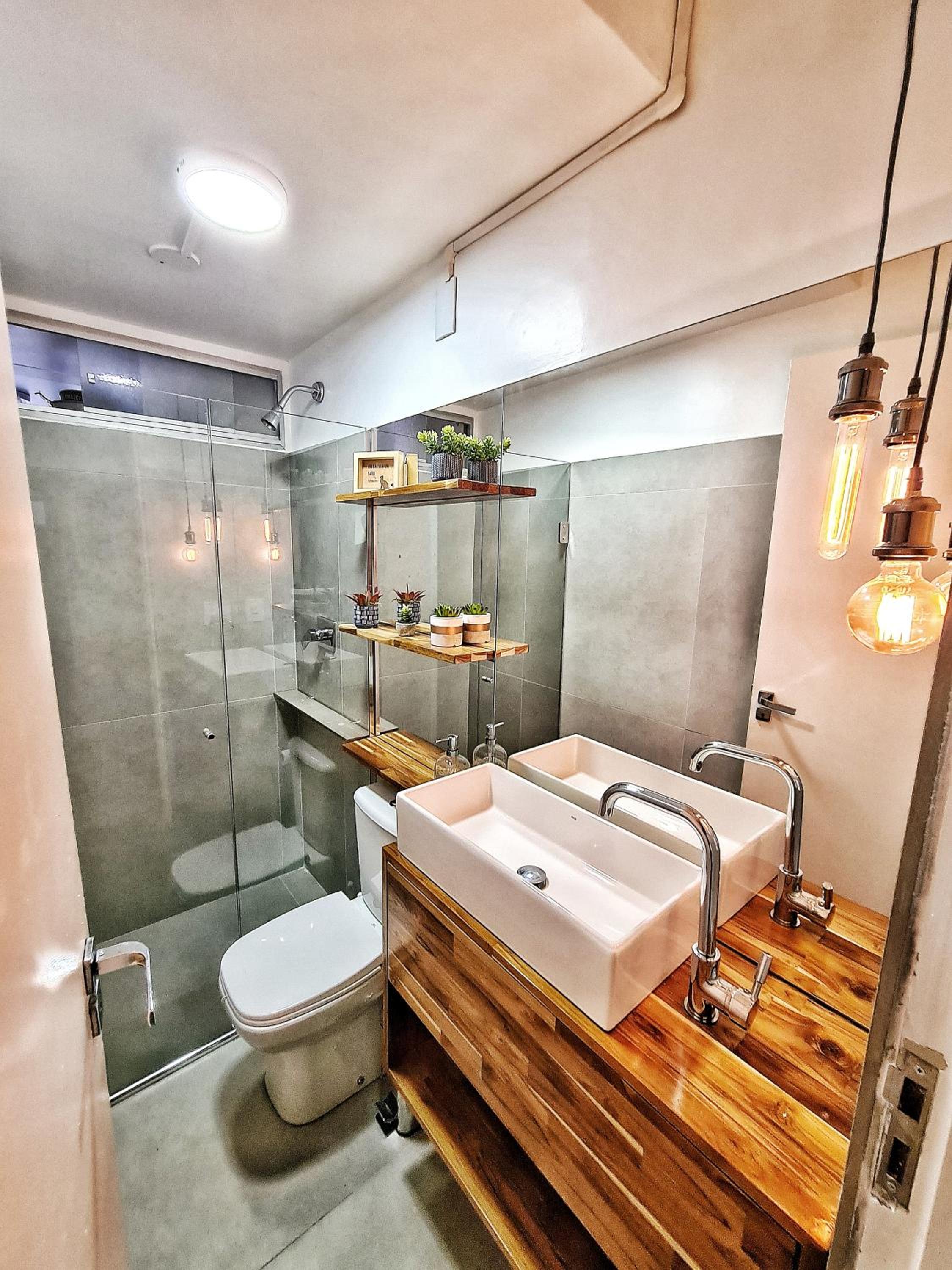 Three-Bedroom Apartment - Photo 8