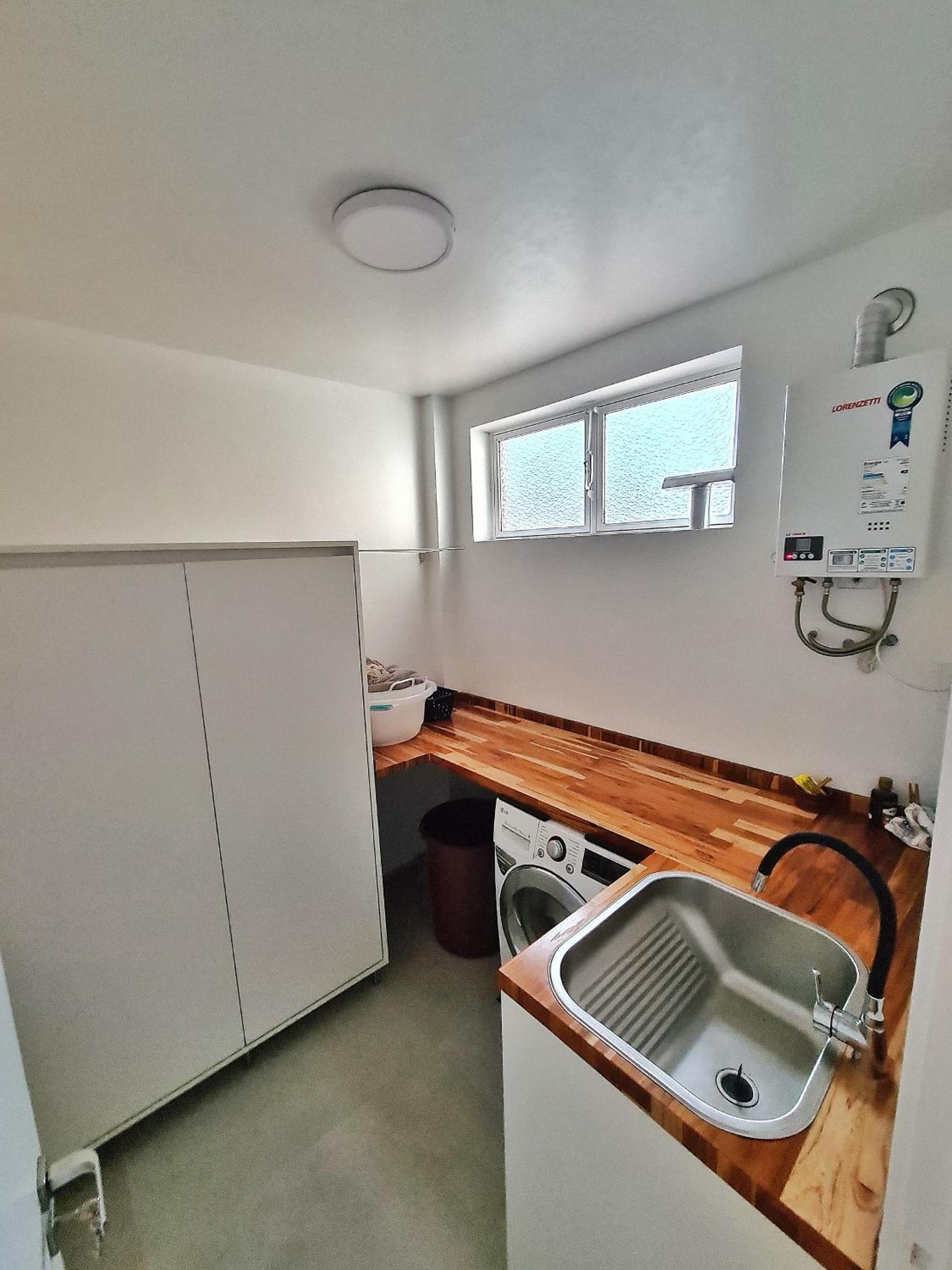Three-Bedroom Apartment - Photo 22