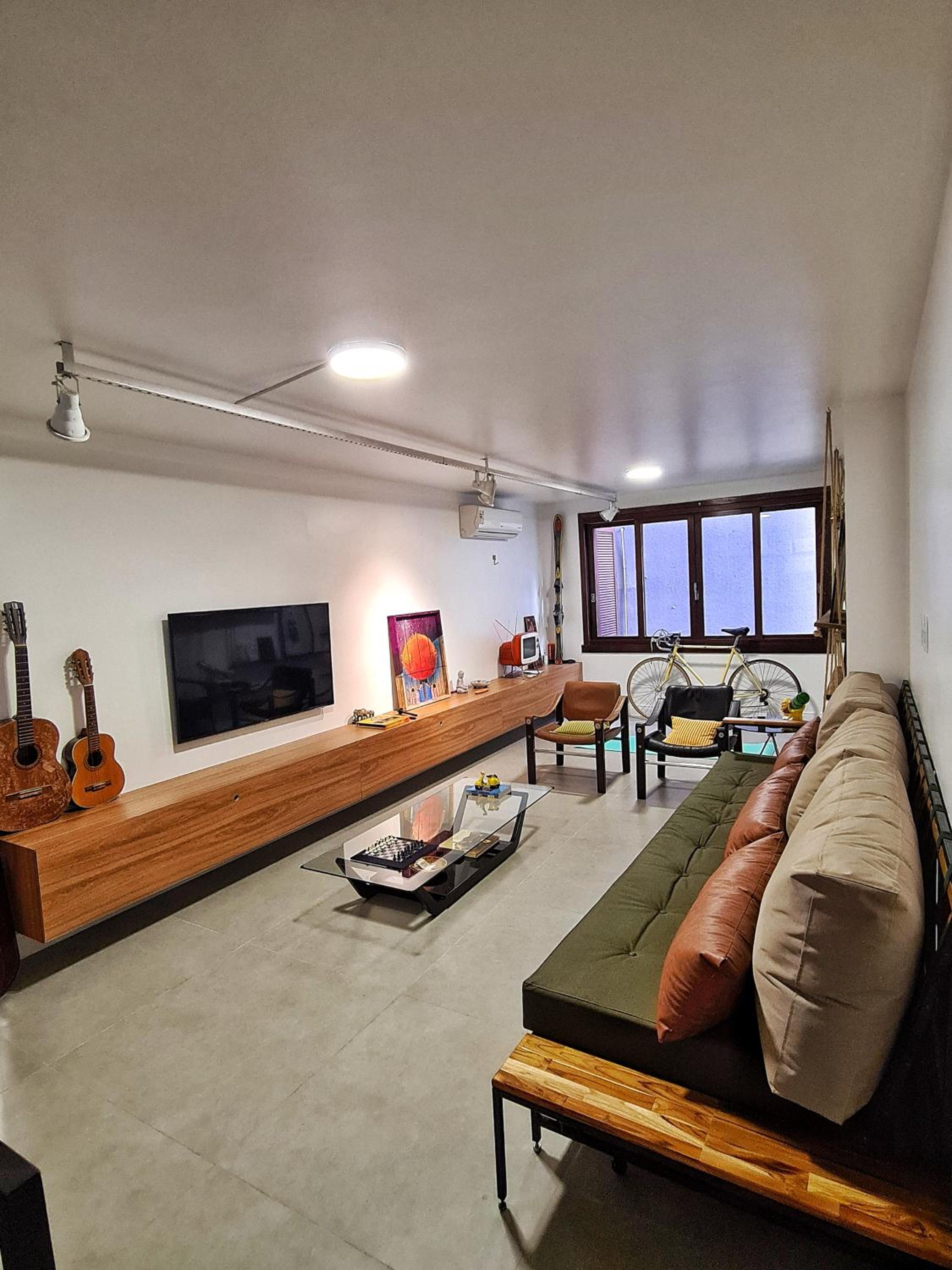 Three-Bedroom Apartment - Photo 21