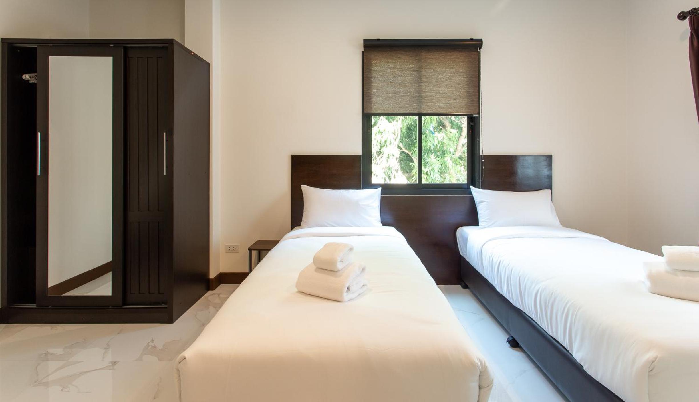Superior Double or Twin Room - Photo 16