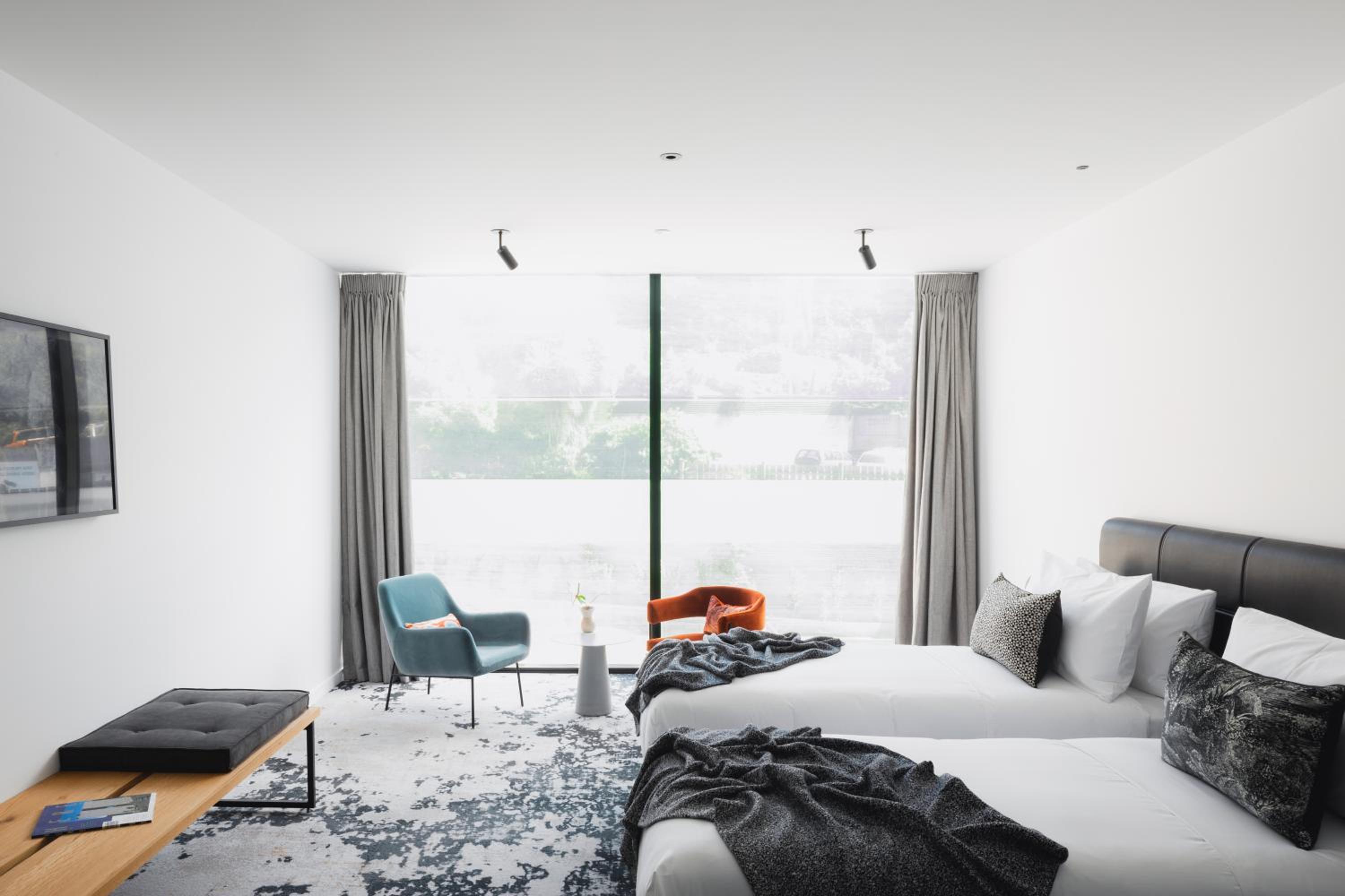 Standard Twin Room - Photo 1