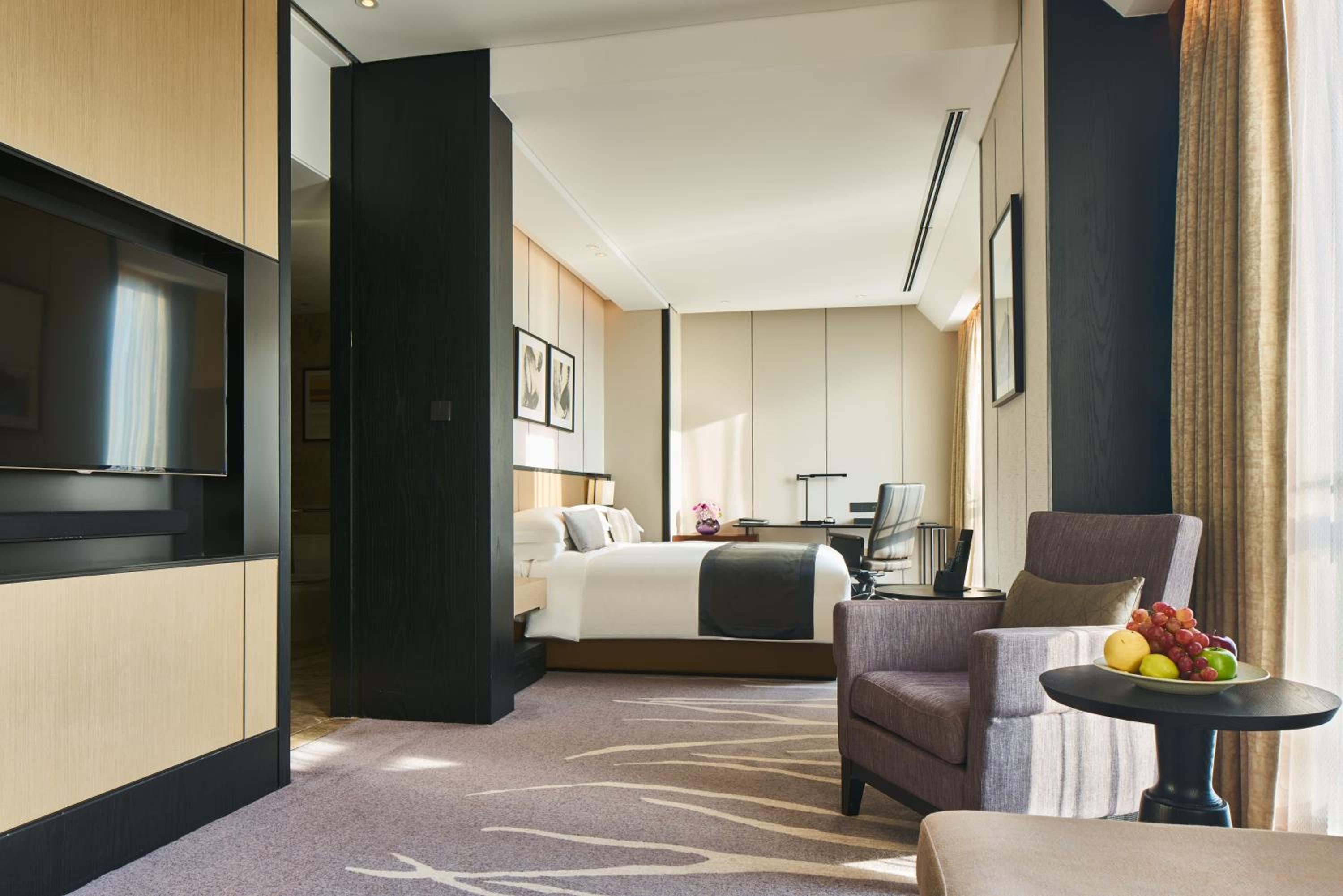 Junior King Suite