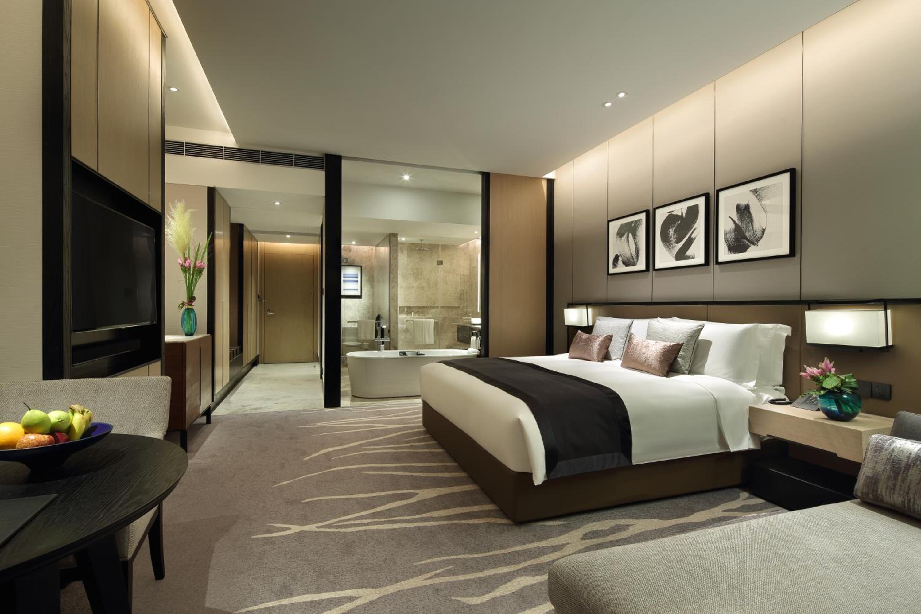 Premium King Room - Club Lounge Access