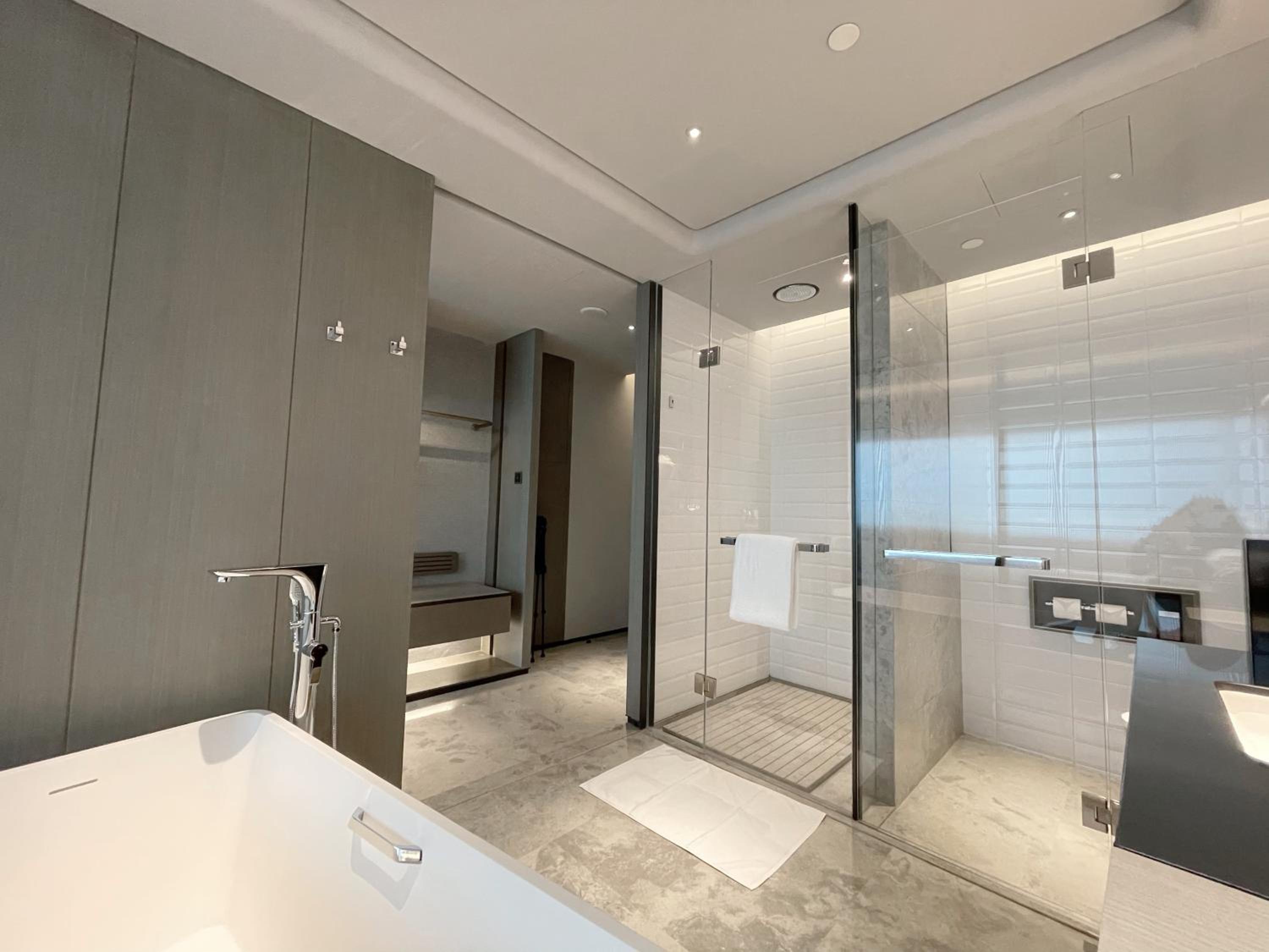 Premium Room - Photo 6